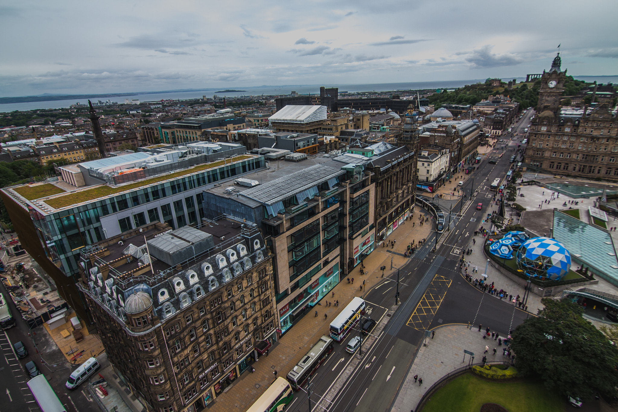 Canon EOS 650D (EOS Rebel T4i / EOS Kiss X6i) sample photo. Princes street photography
