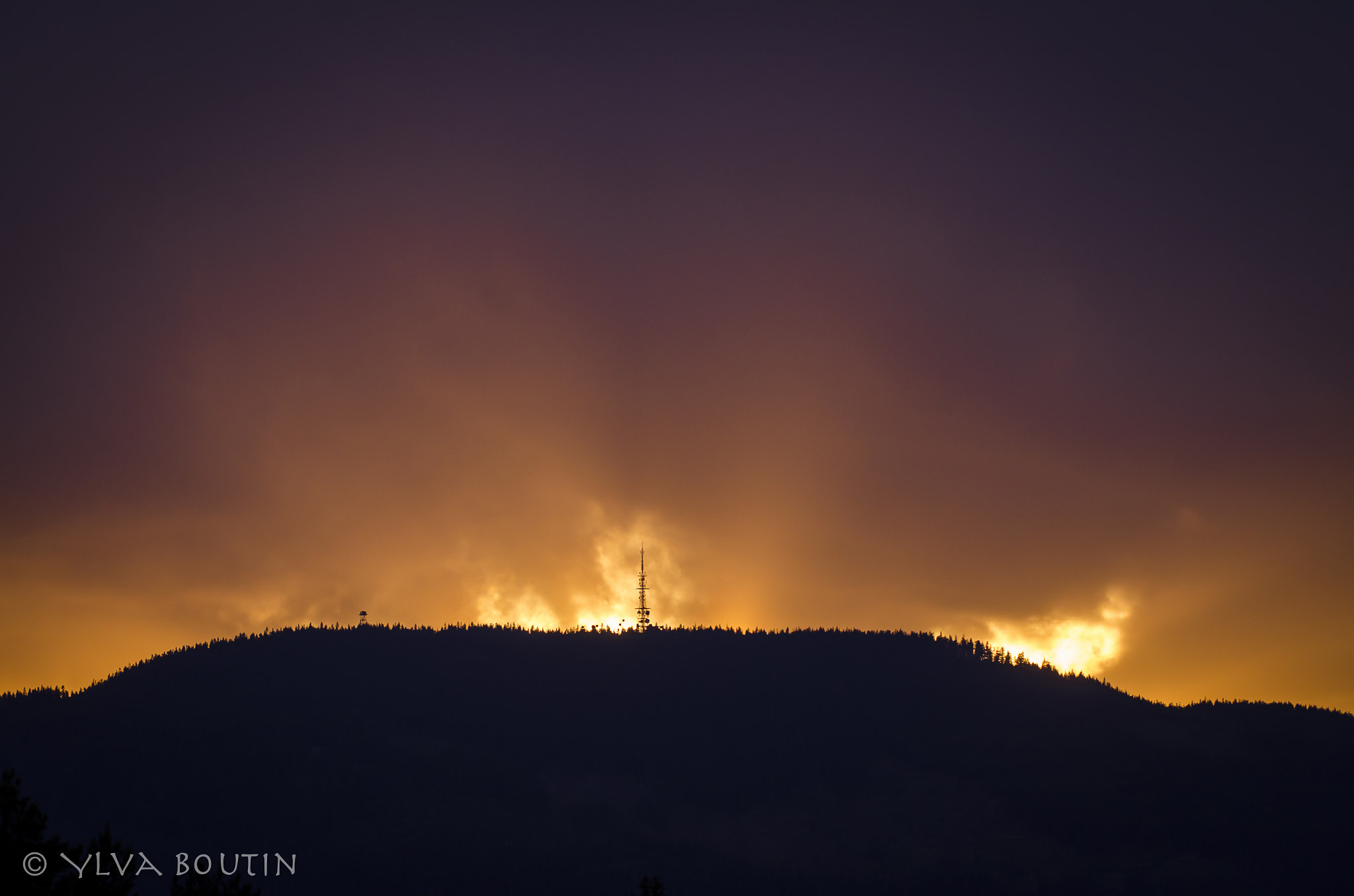 Nikon AF-S Nikkor 200-400mm F4G ED-IF VR sample photo. Burning satellite photography