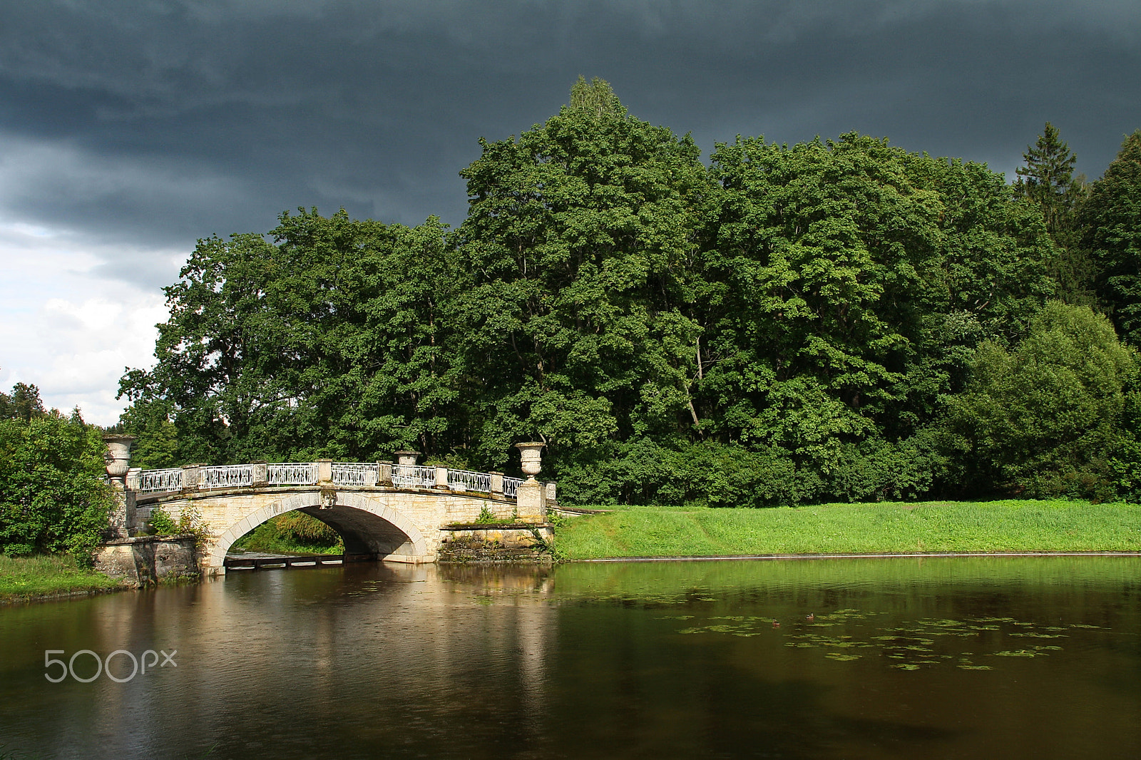 Canon EOS 1000D (EOS Digital Rebel XS / EOS Kiss F) sample photo. After the storm photography