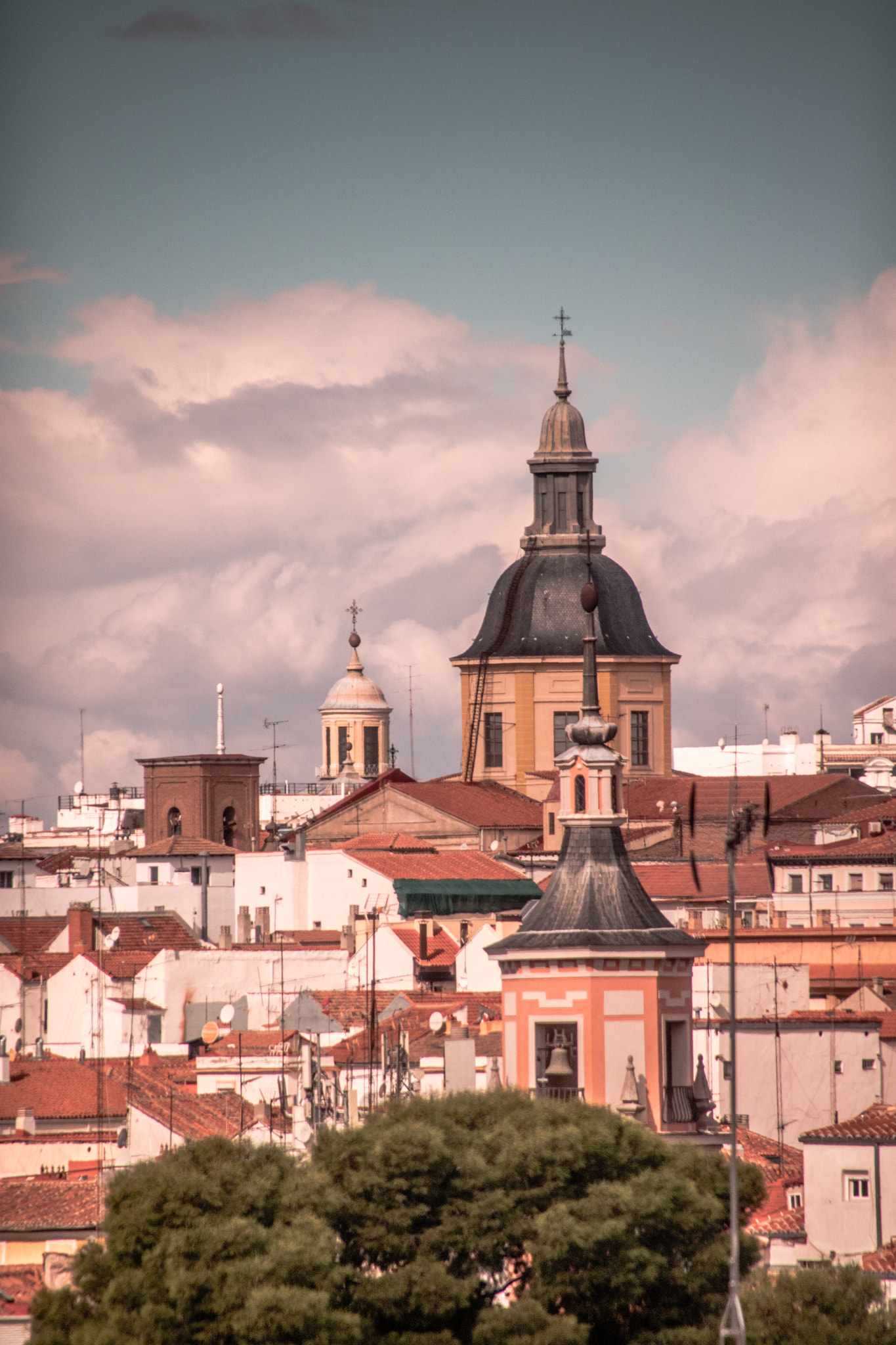 Sigma 18-250mm F3.5-6.3 DC OS HSM sample photo. Madrid 4 photography