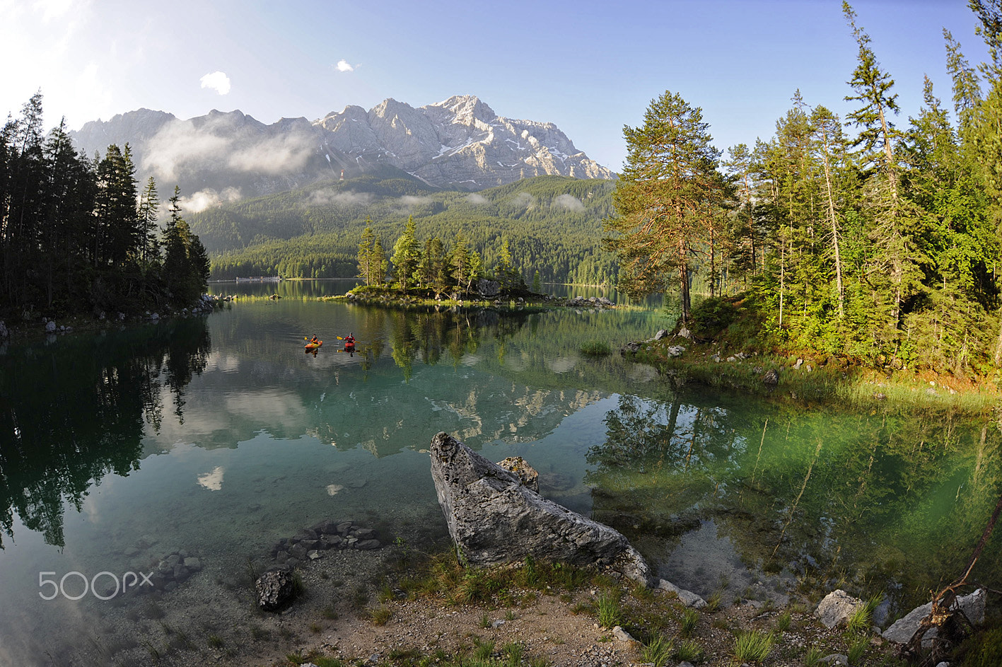 Nikon D700 + Sigma 15mm F2.8 EX DG Diagonal Fisheye sample photo. Like canada photography