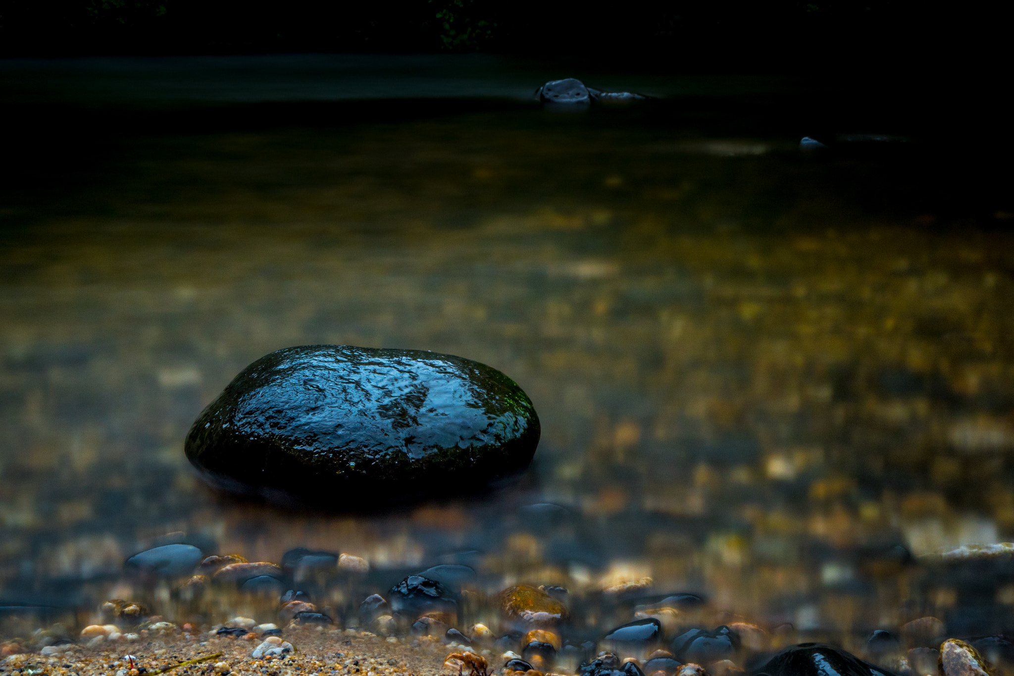LUMIX G 25/F1.7 sample photo. Peaceful stone photography