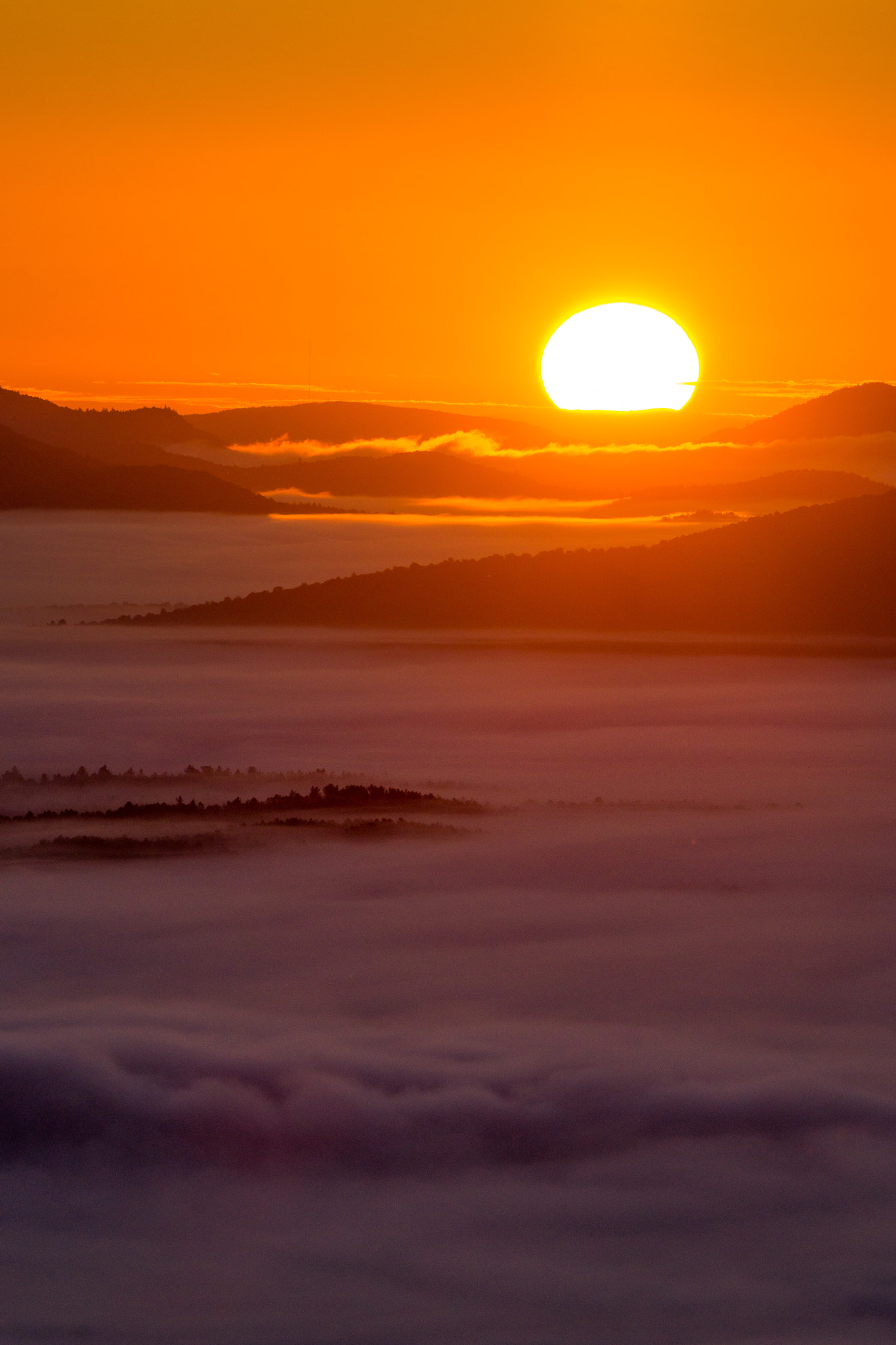 Sony FE 70-300mm F4.5-5.6 G OSS sample photo. Sunrise and undercast photography