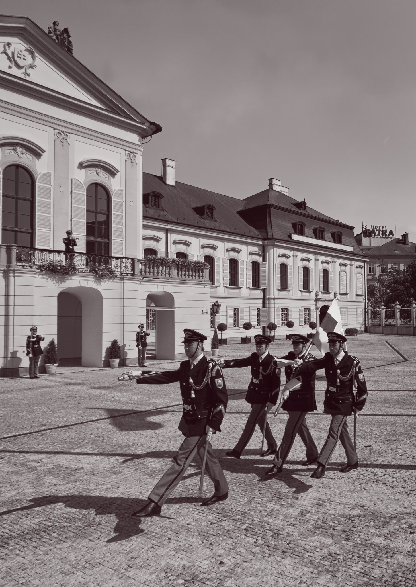 Sony a6000 + Sigma 10-20mm F4-5.6 EX DC HSM sample photo. Slovak palace guards photography