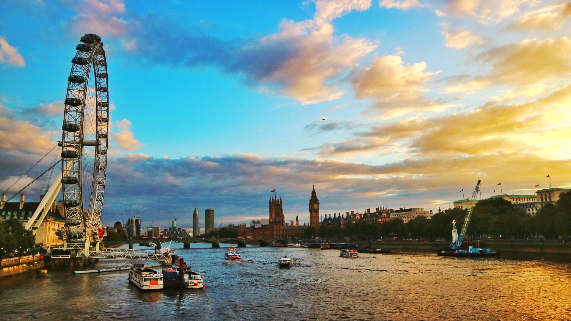 Canon EOS M3 + Canon EF-M 15-45mm F3.5-6.3 IS STM sample photo. A view from the bridge, london photography