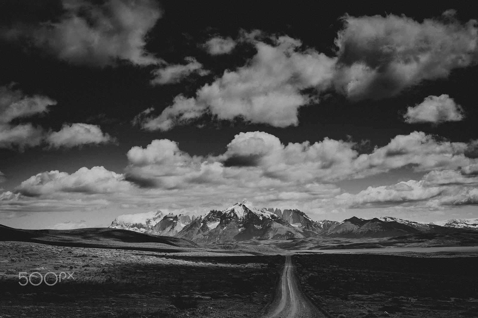 Canon EOS-1D X + Canon EF 35mm F1.4L USM sample photo. Torres del paine national park photography