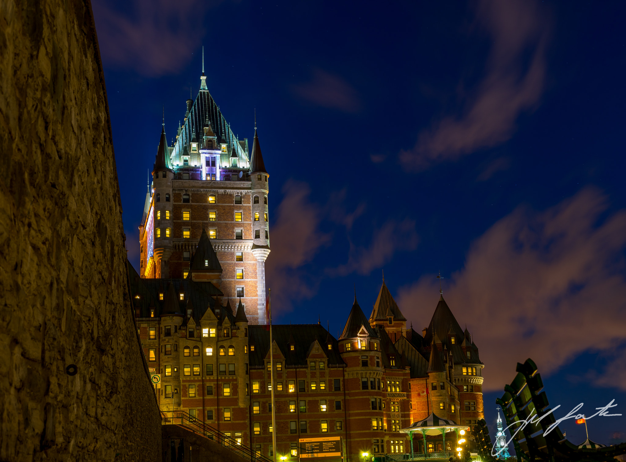 Sony a7R + Sony FE 50mm F1.8 sample photo. Chateau frontenac québec city photography