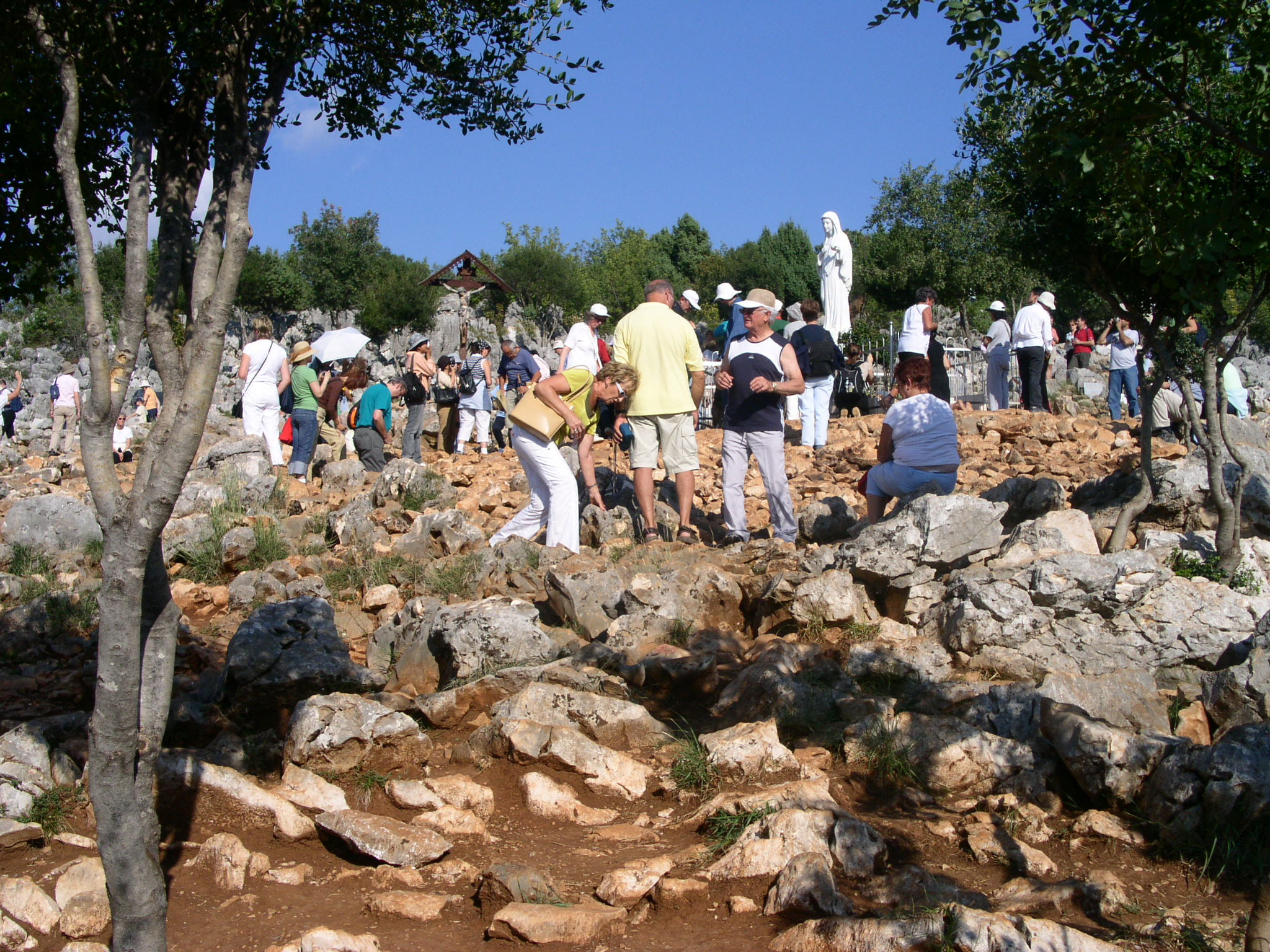 KONICA MINOLTA DiMAGE F300 sample photo. Apparition hill - podbrdo - medjugorje photography