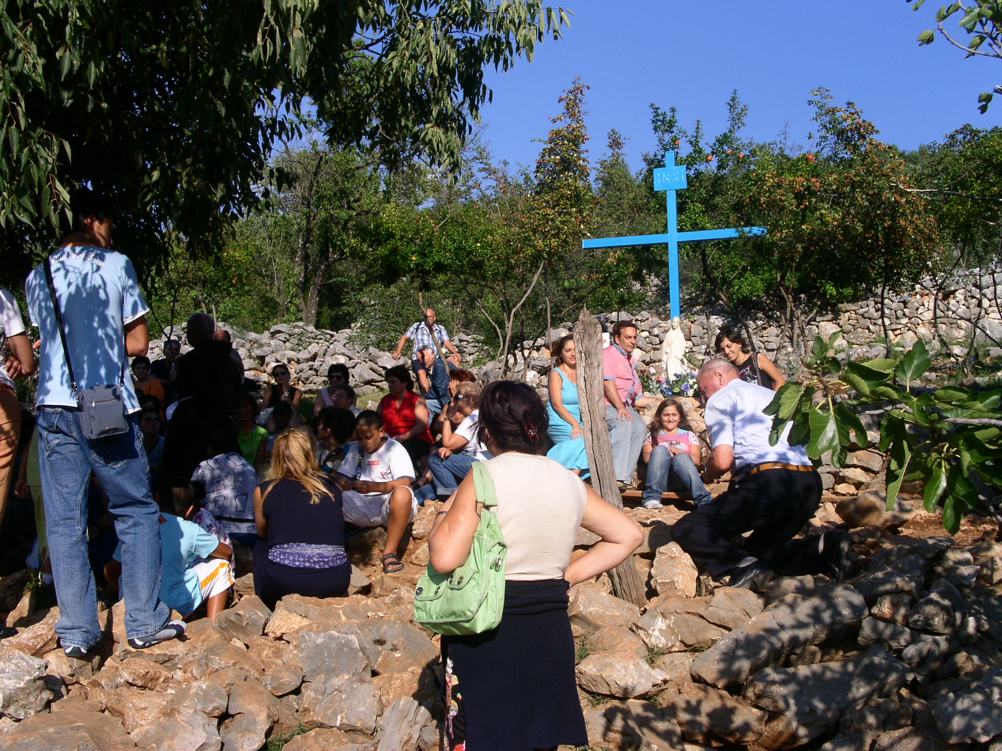 KONICA MINOLTA DiMAGE F300 sample photo. Blue cross medjugorje - podbrdo photography