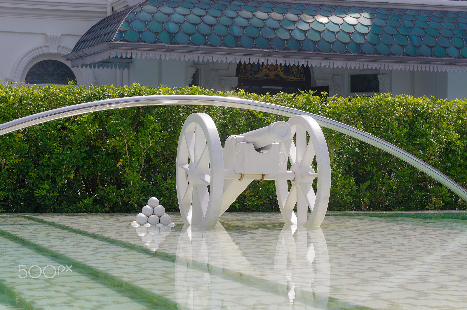 Pentax K-3 sample photo. Symbolic white cannon in georg town in penang malaysia photography