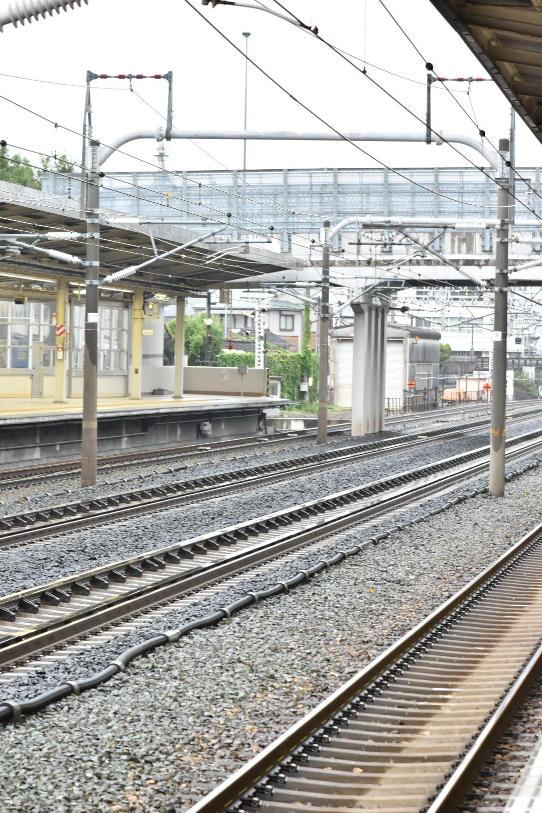 Nikon AF-S DX Micro-Nikkor 85mm F3.5G ED VR sample photo. Train station in japan  photography