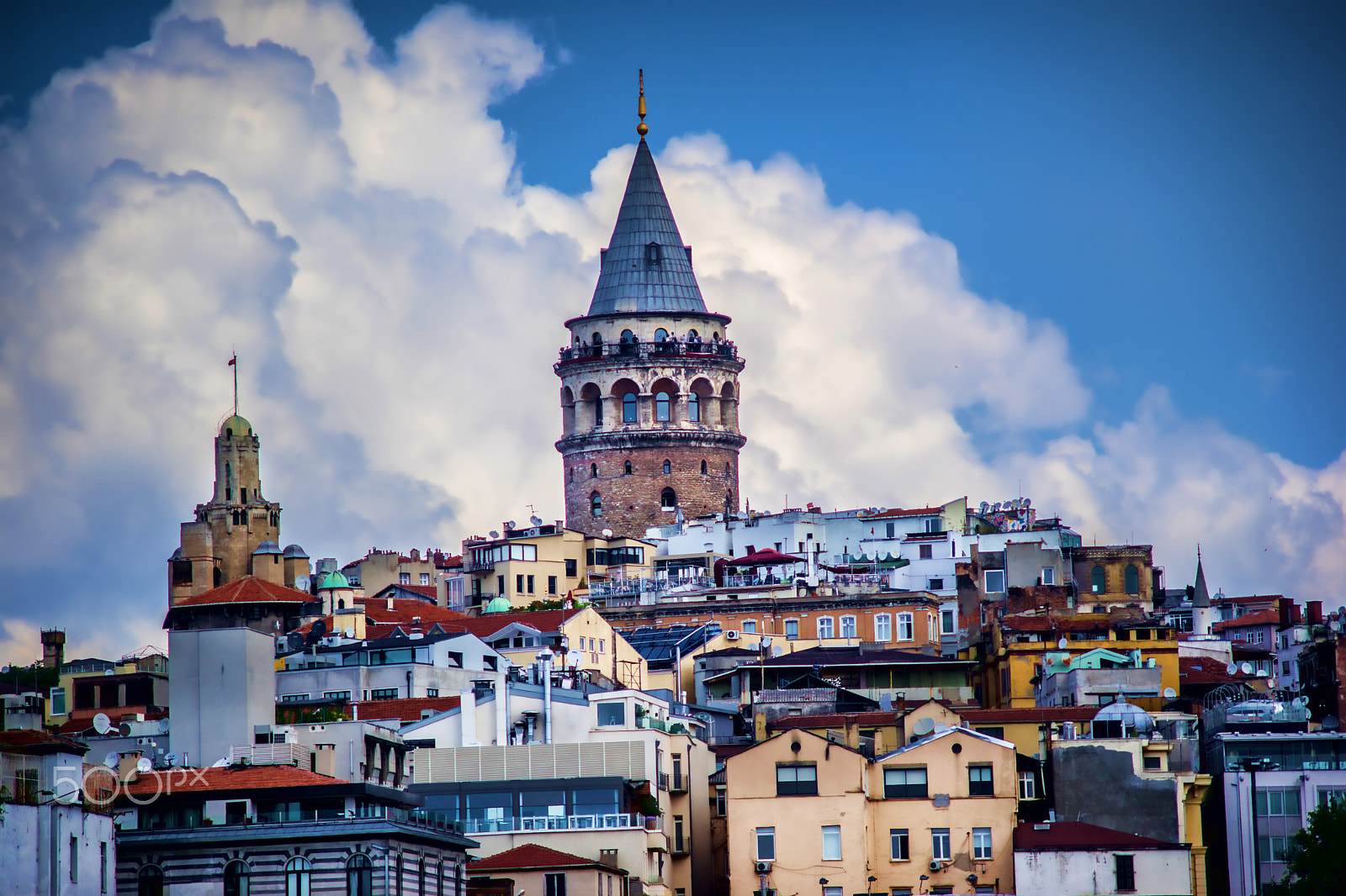 Sony a7 + Minolta AF 70-210mm F4 Macro sample photo. Galata tower photography