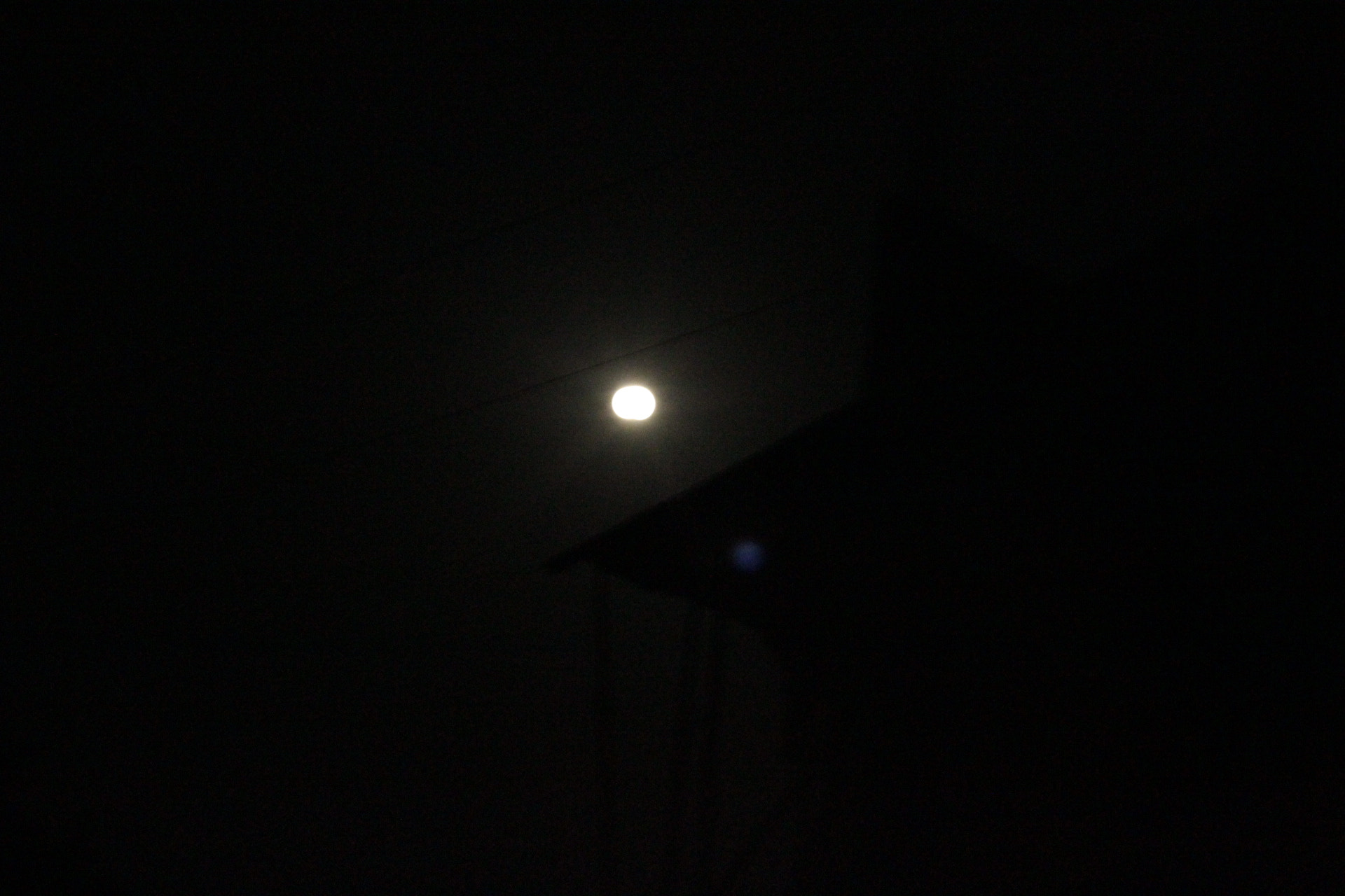Canon EOS 1300D (EOS Rebel T6 / EOS Kiss X80) + Canon EF 50mm F1.8 II sample photo. Yesterday full moon night  photography