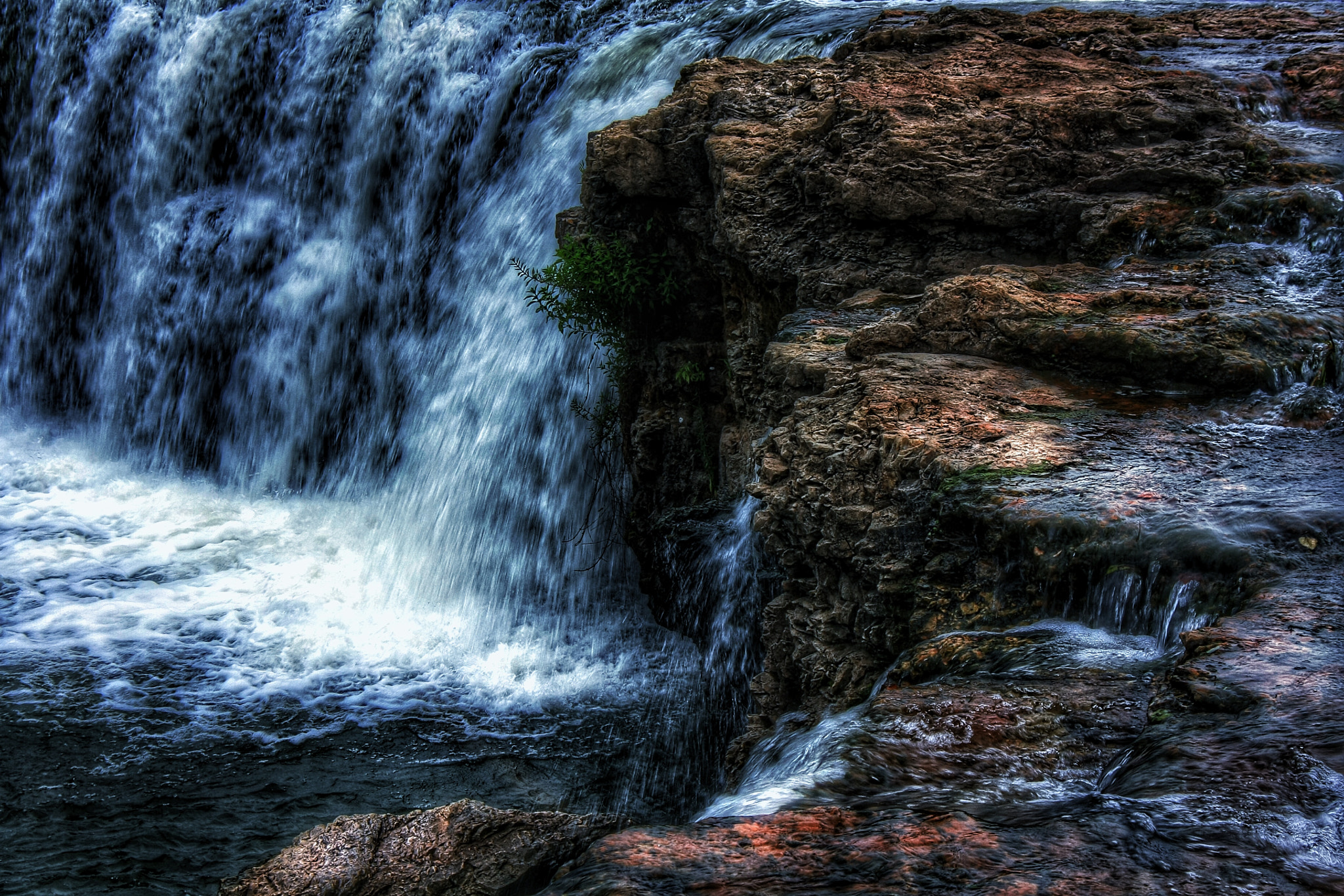 Canon 28-200mm sample photo. Fast water at the falls photography