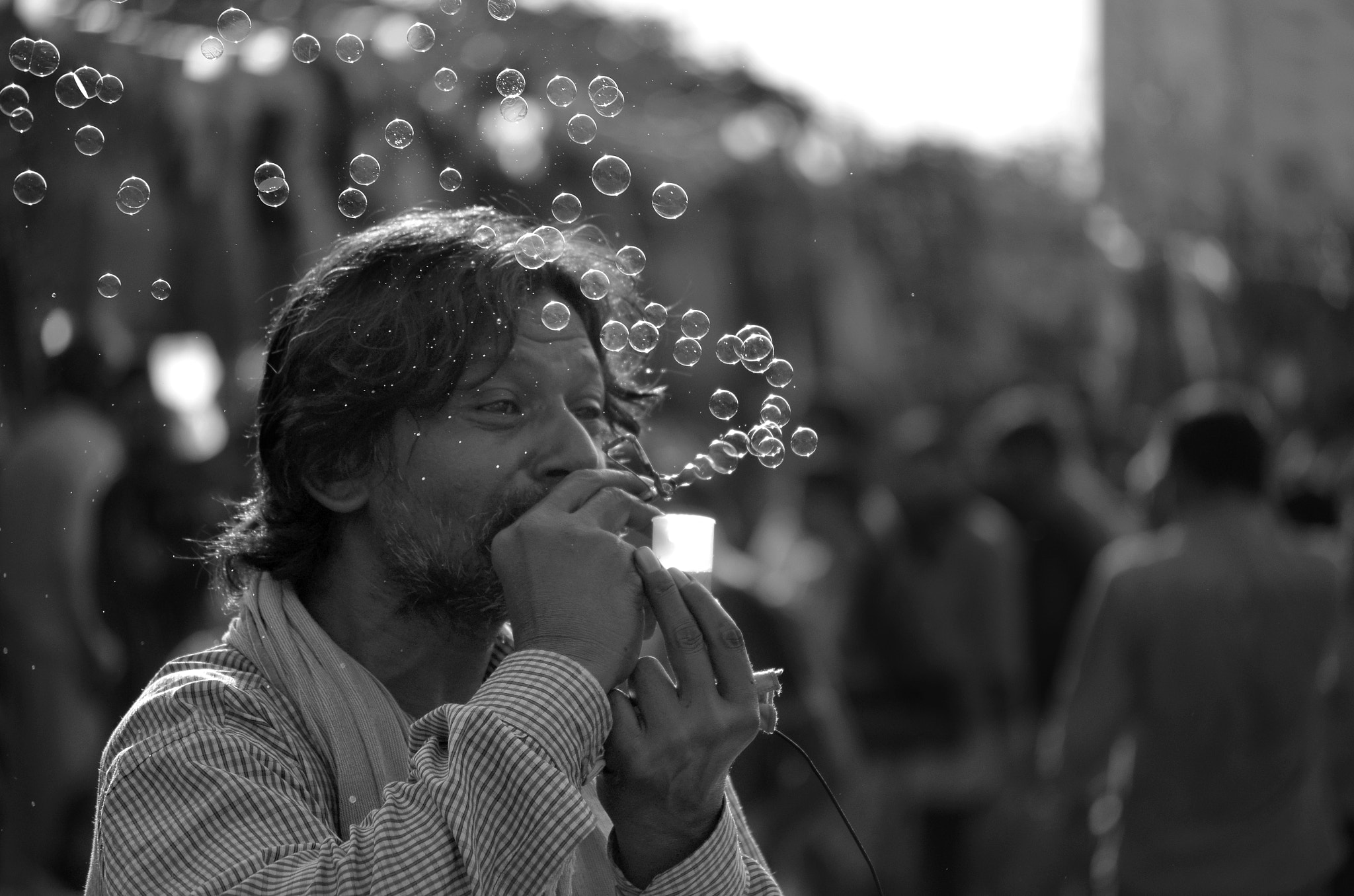 AF Zoom-Nikkor 24-50mm f/3.3-4.5 sample photo. Road seller photography