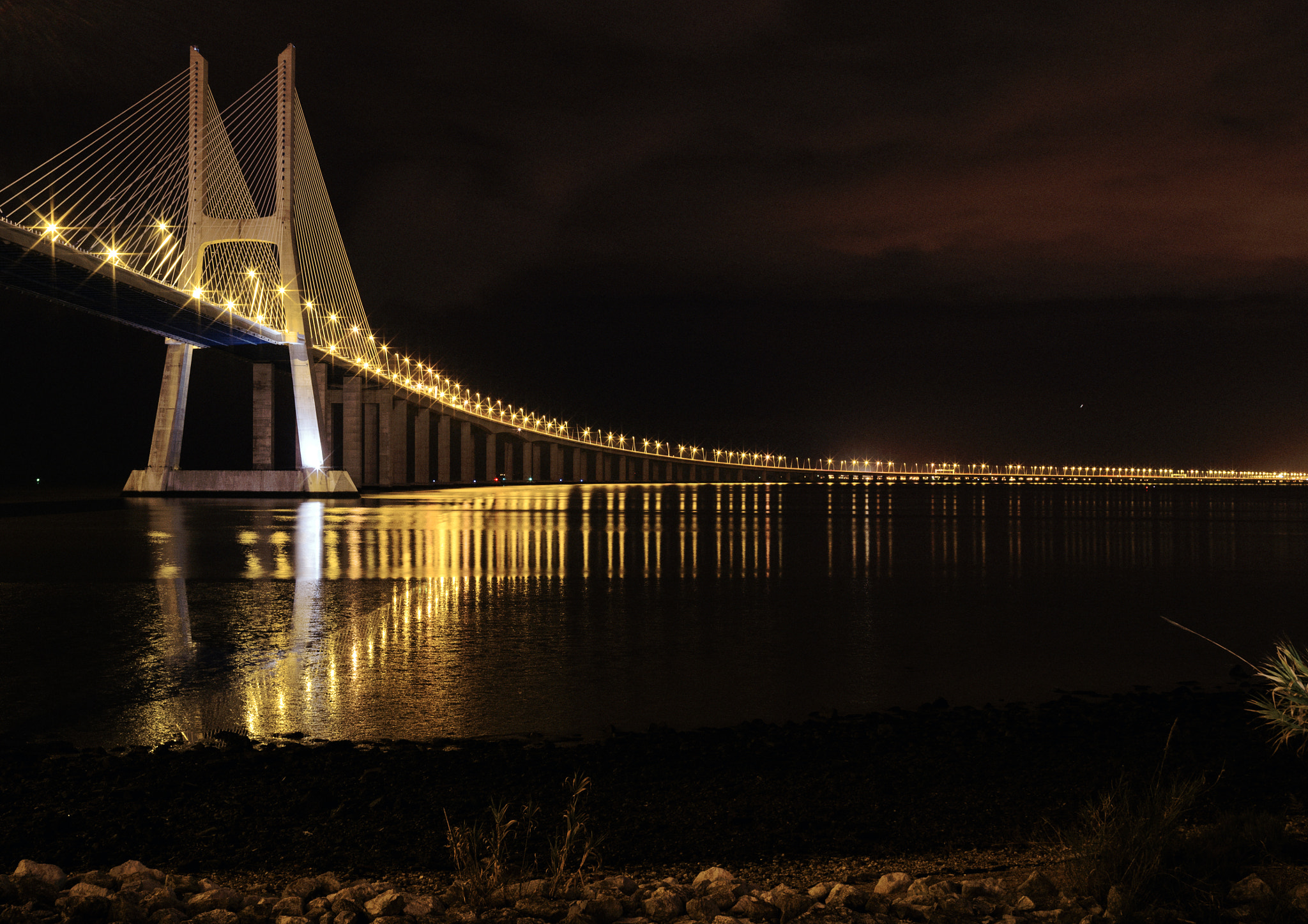 Pentax K-5 + smc PENTAX-FA* 24mm F2 AL[IF] sample photo. Ponte vasco da gama photography