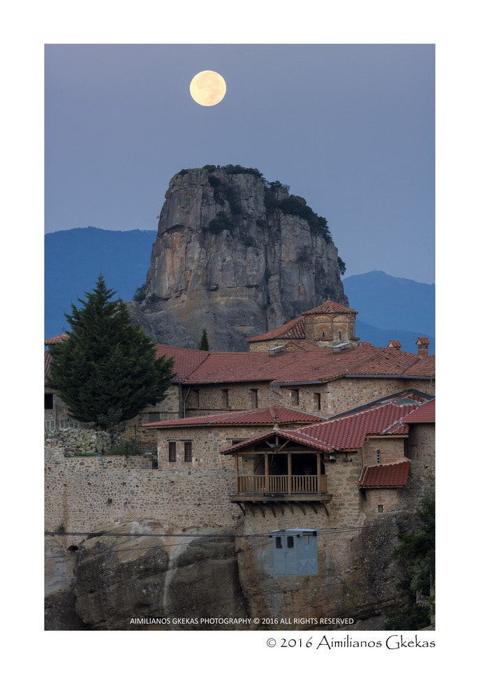 Canon EOS 760D (EOS Rebel T6s / EOS 8000D) sample photo. Full moon over monastery & meteora rocks photography