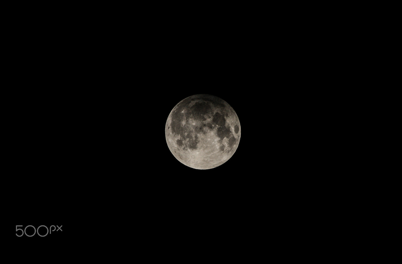 Canon EOS 1000D (EOS Digital Rebel XS / EOS Kiss F) sample photo. Penumbral eclipse photography