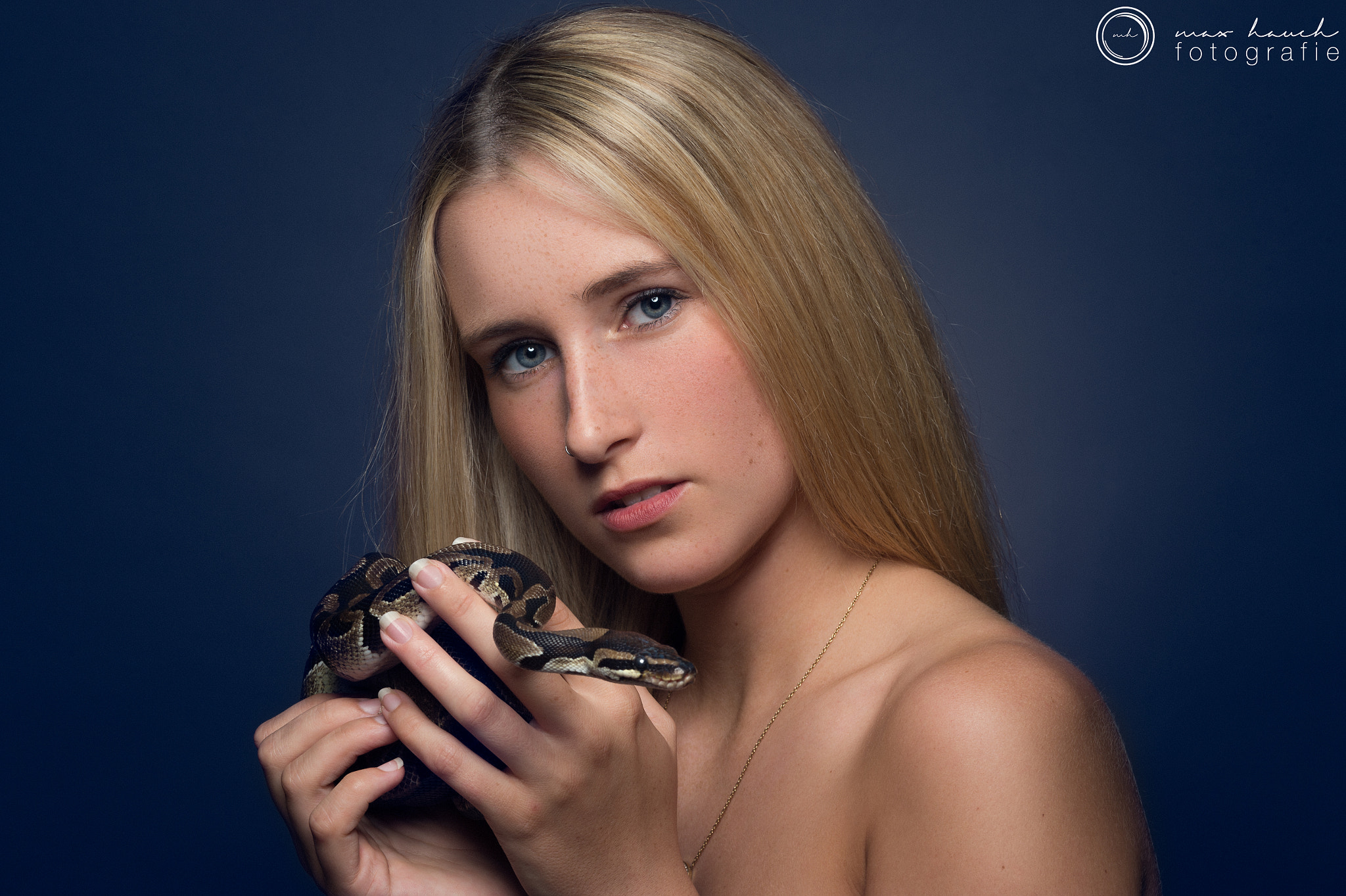 Sigma 105mm F2.8 EX DG OS HSM sample photo. Snake beauty photography