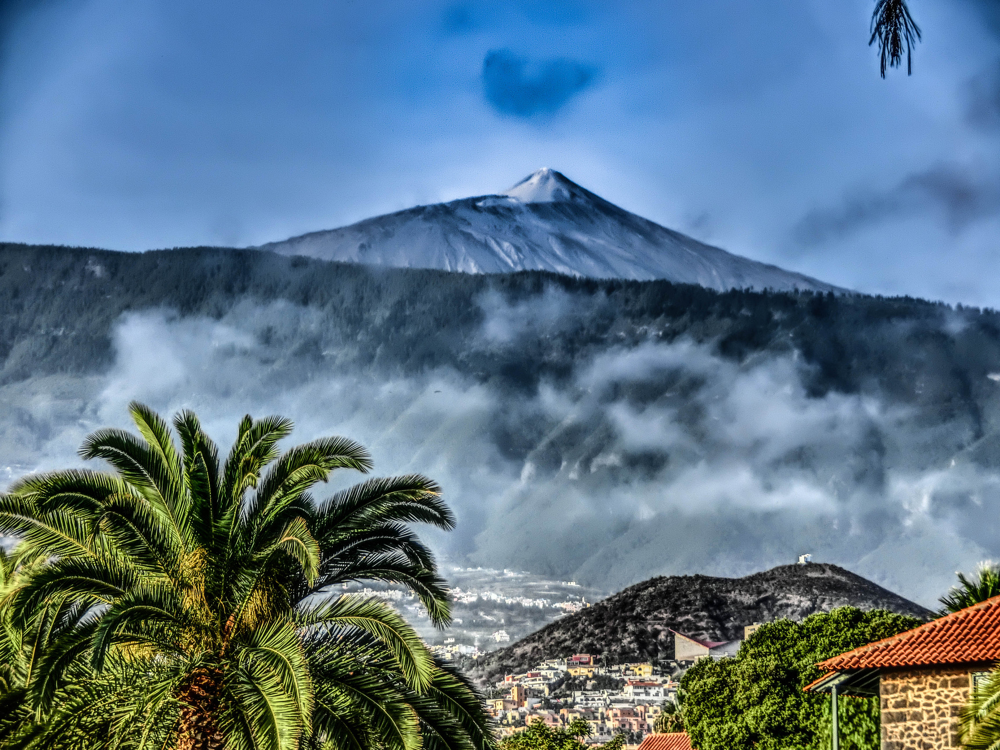 CASIO EX-ZR500 sample photo. El teide in top of orotava valley photography