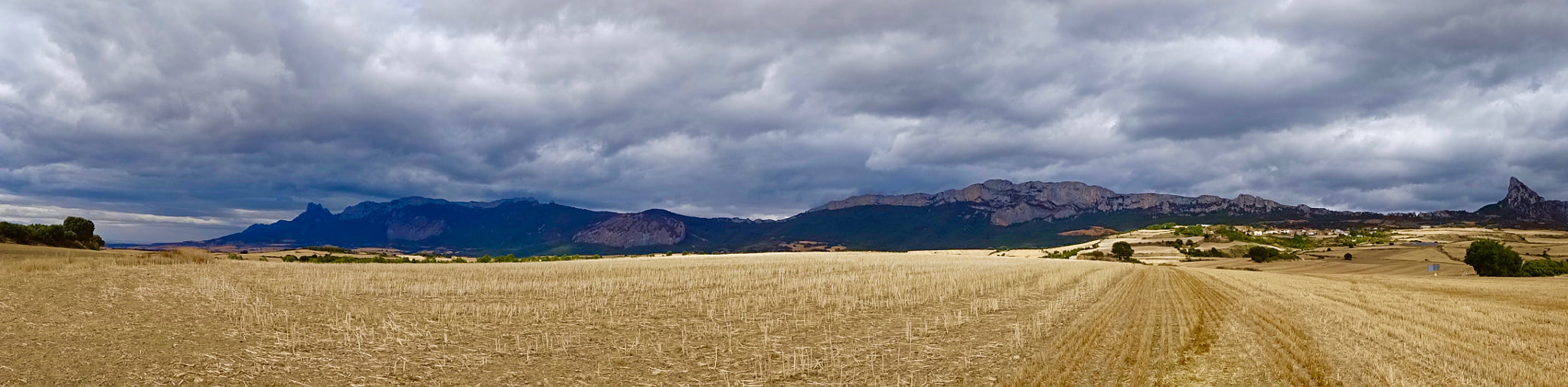 Sony DSC-HX60V sample photo. Sierra de cantabria photography