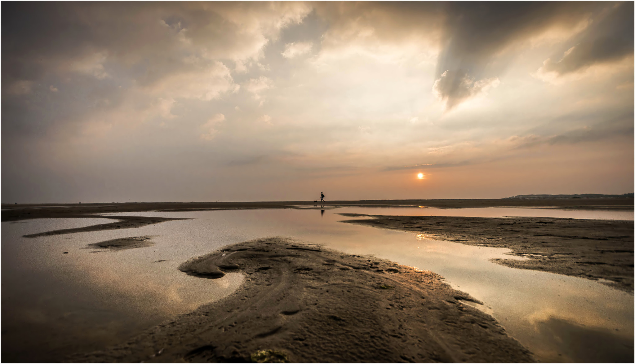 Sigma AF 10-20mm F4-5.6 EX DC sample photo. Ocean of fire photography