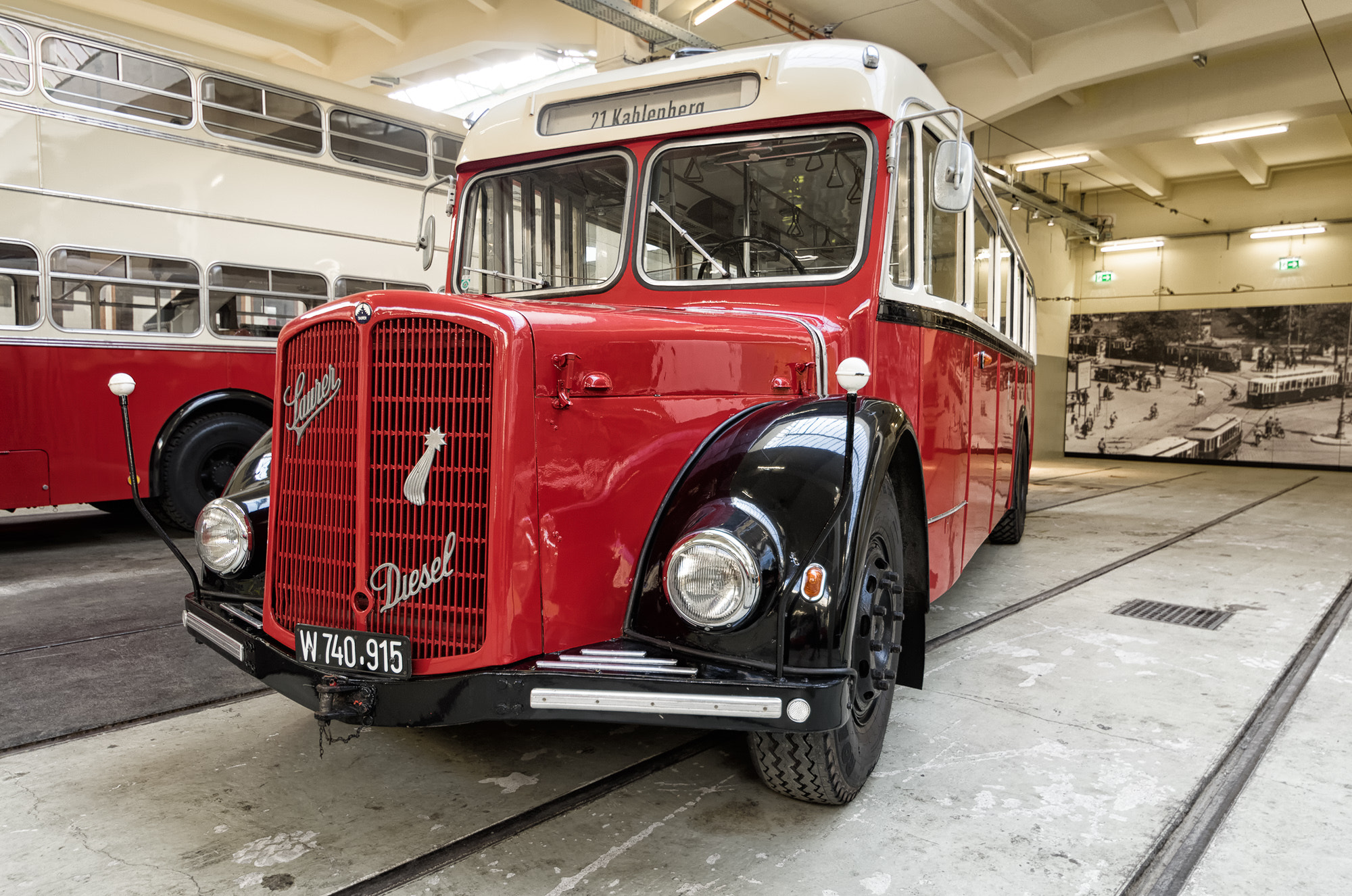 Pentax K-3 sample photo. Old diesel bus photography