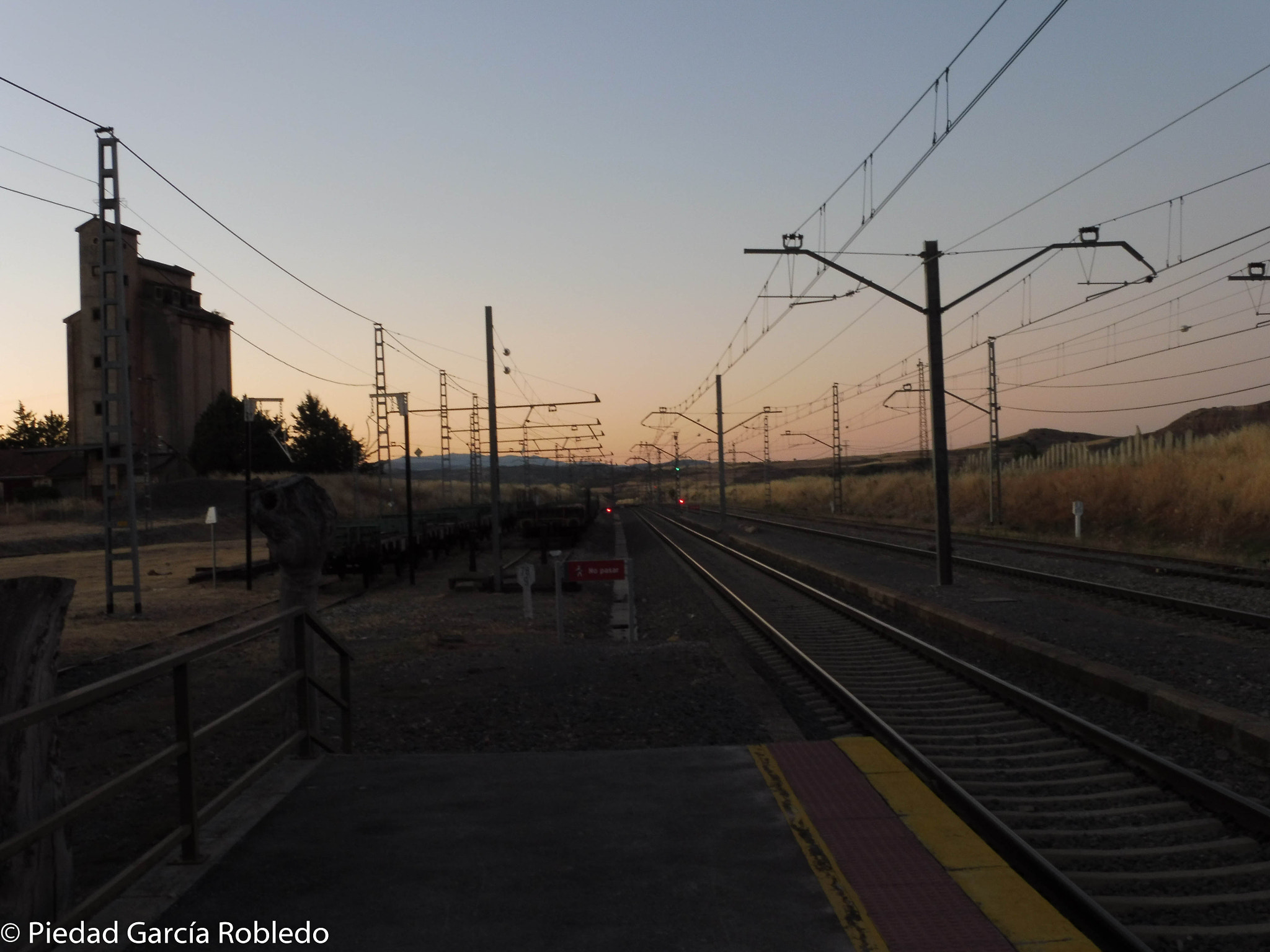 Panasonic Lumix DMC-ZS45 (Lumix DMC-TZ57) sample photo. Train station photography