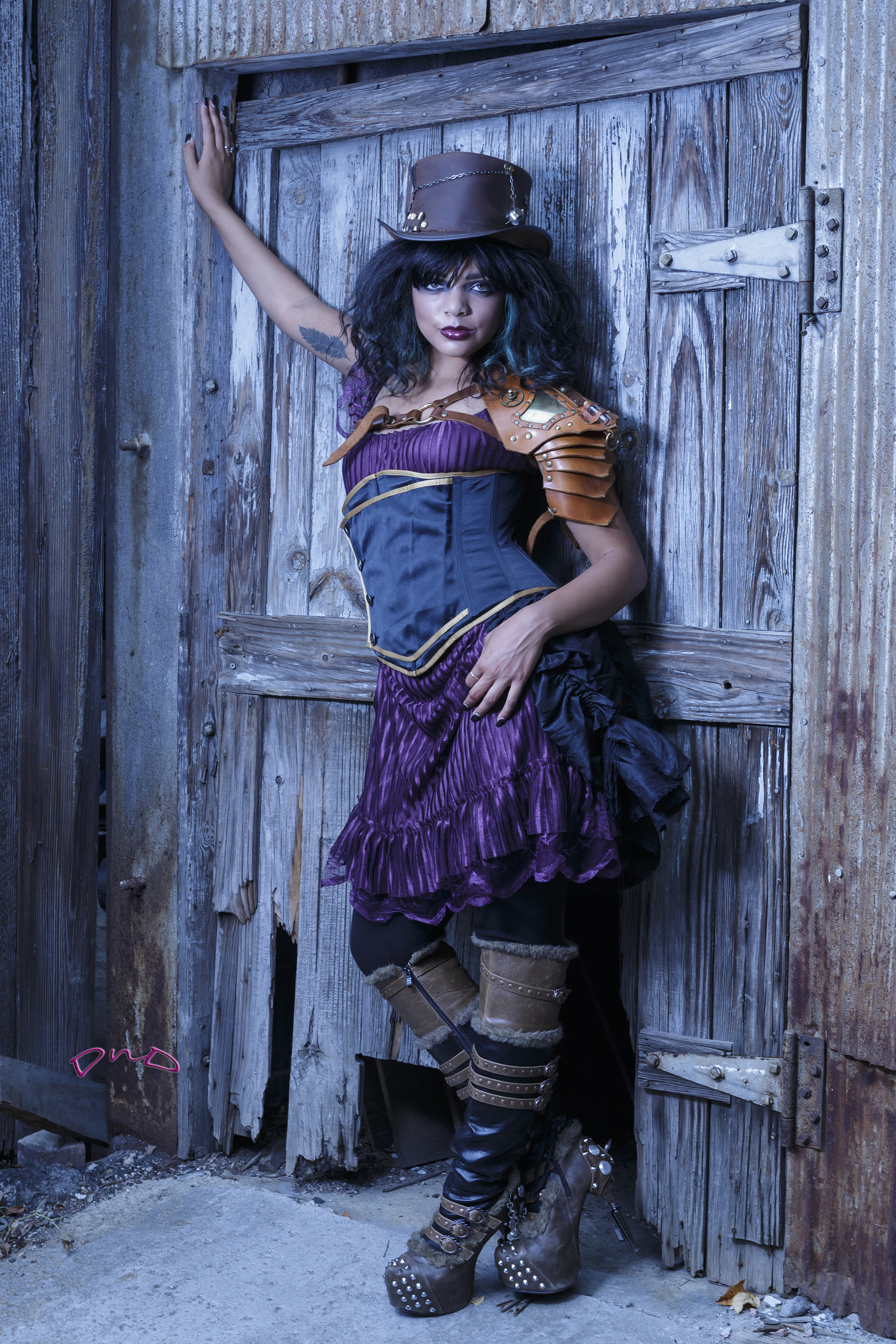 EF28-70mm f/2.8L USM sample photo. Steampunk in purple photography