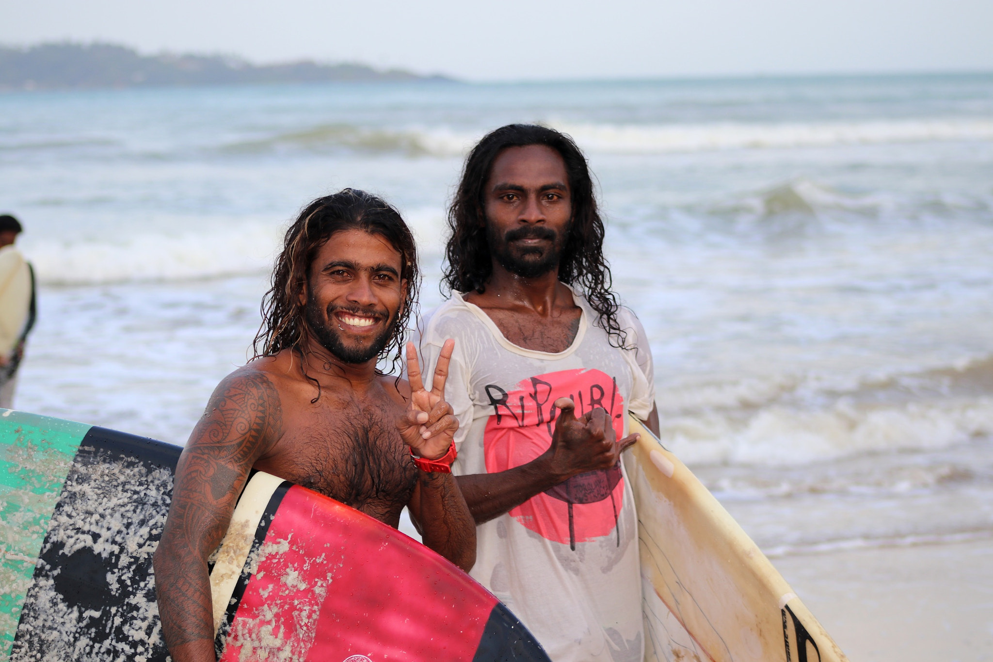 Canon EOS 80D + EF75-300mm f/4-5.6 sample photo. Surfers sri lanka photography