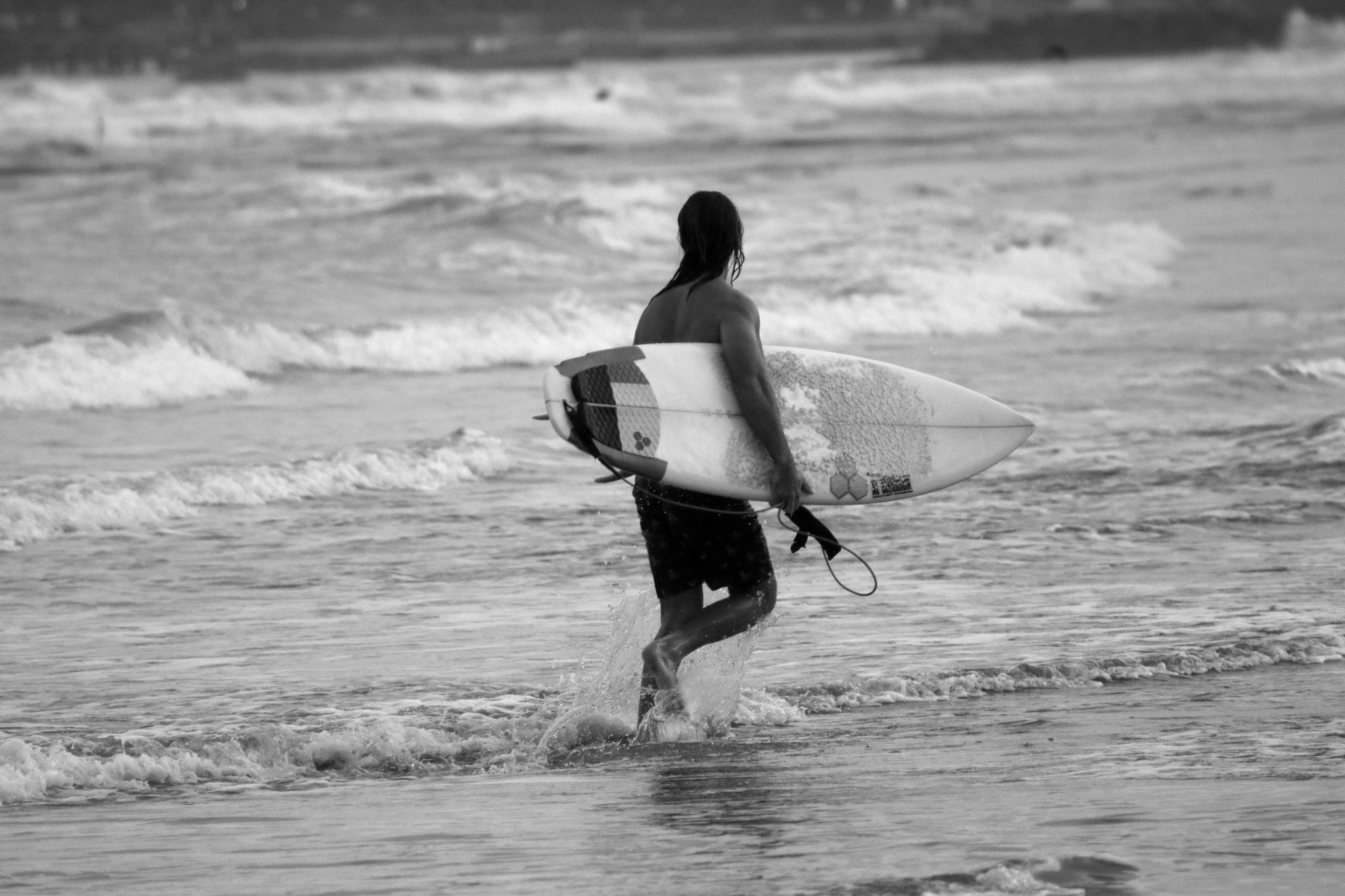 Canon EOS 80D + EF75-300mm f/4-5.6 sample photo. Surfer sri lanka photography