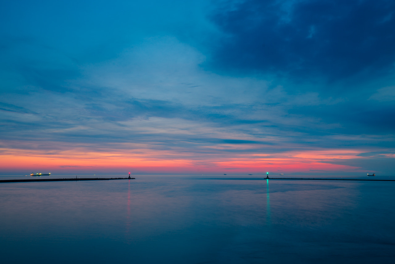 Sony a7R II + Canon EF 16-35mm F4L IS USM sample photo. Sunset at xizi bay, taiwan photography