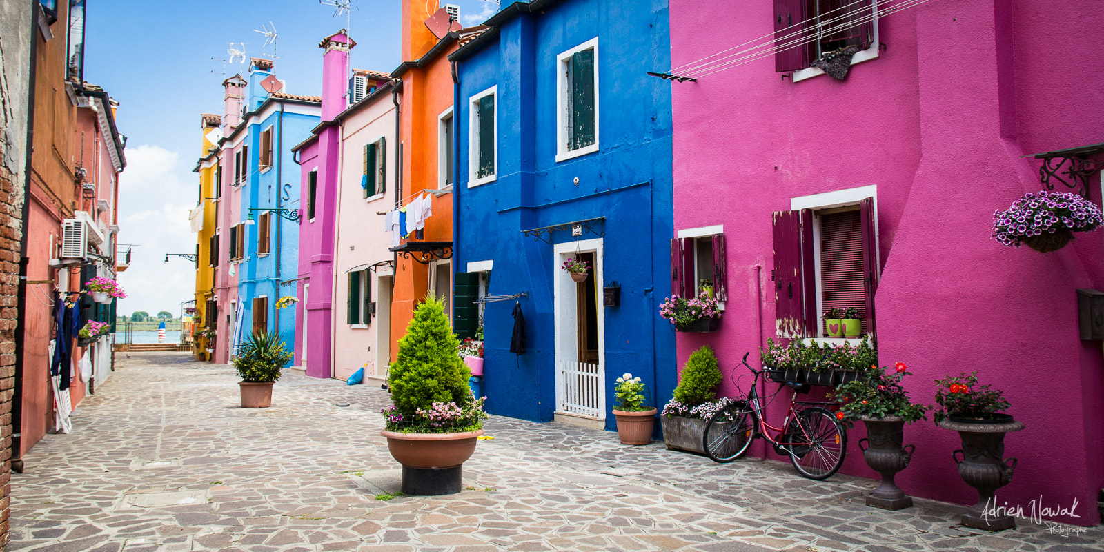 Sigma 17-70mm F2.8-4 DC Macro OS HSM sample photo. Burano street photography