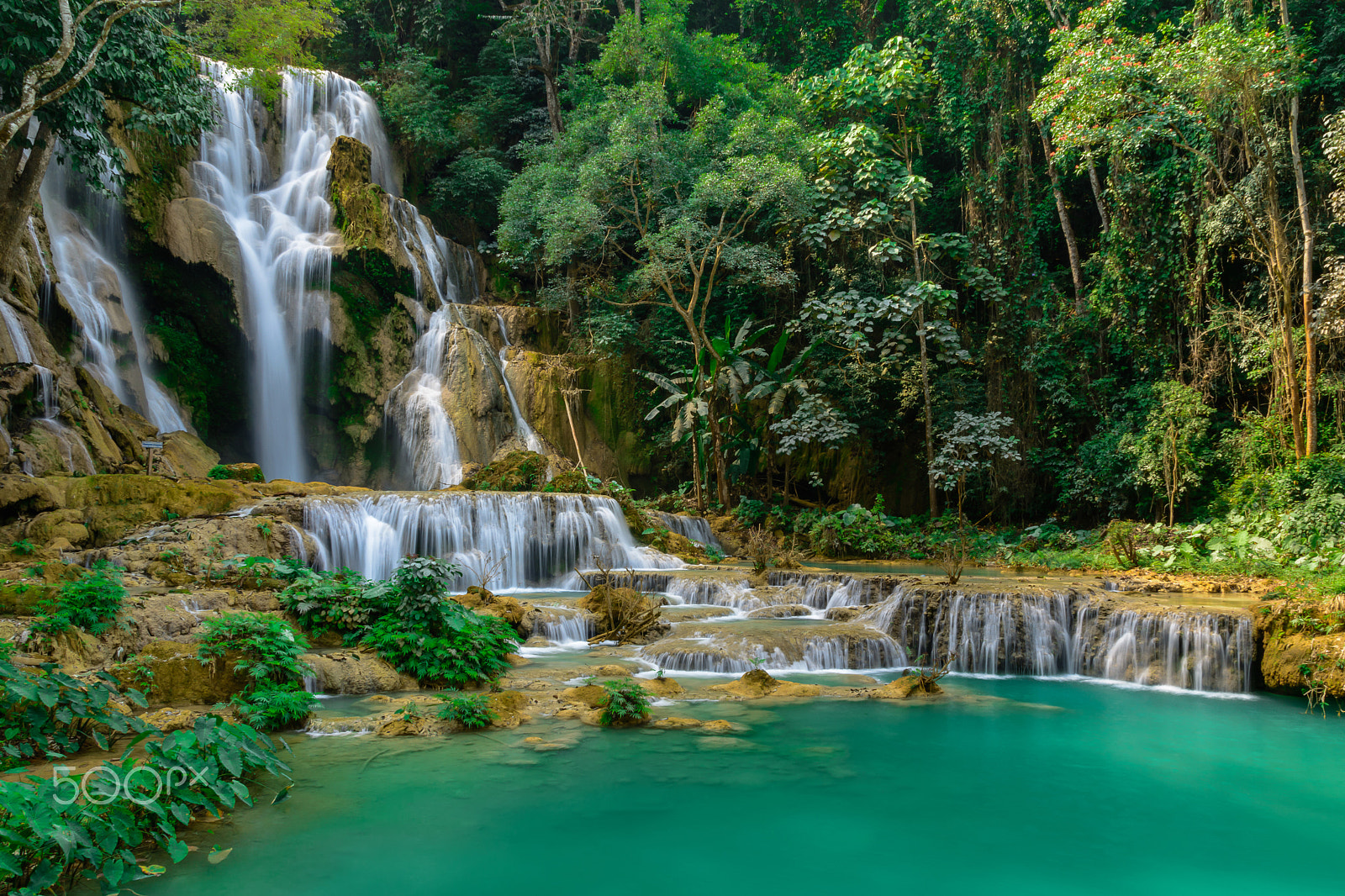 Sigma 17-70mm F2.8-4 DC Macro OS HSM | C sample photo. Kuang si water fall photography