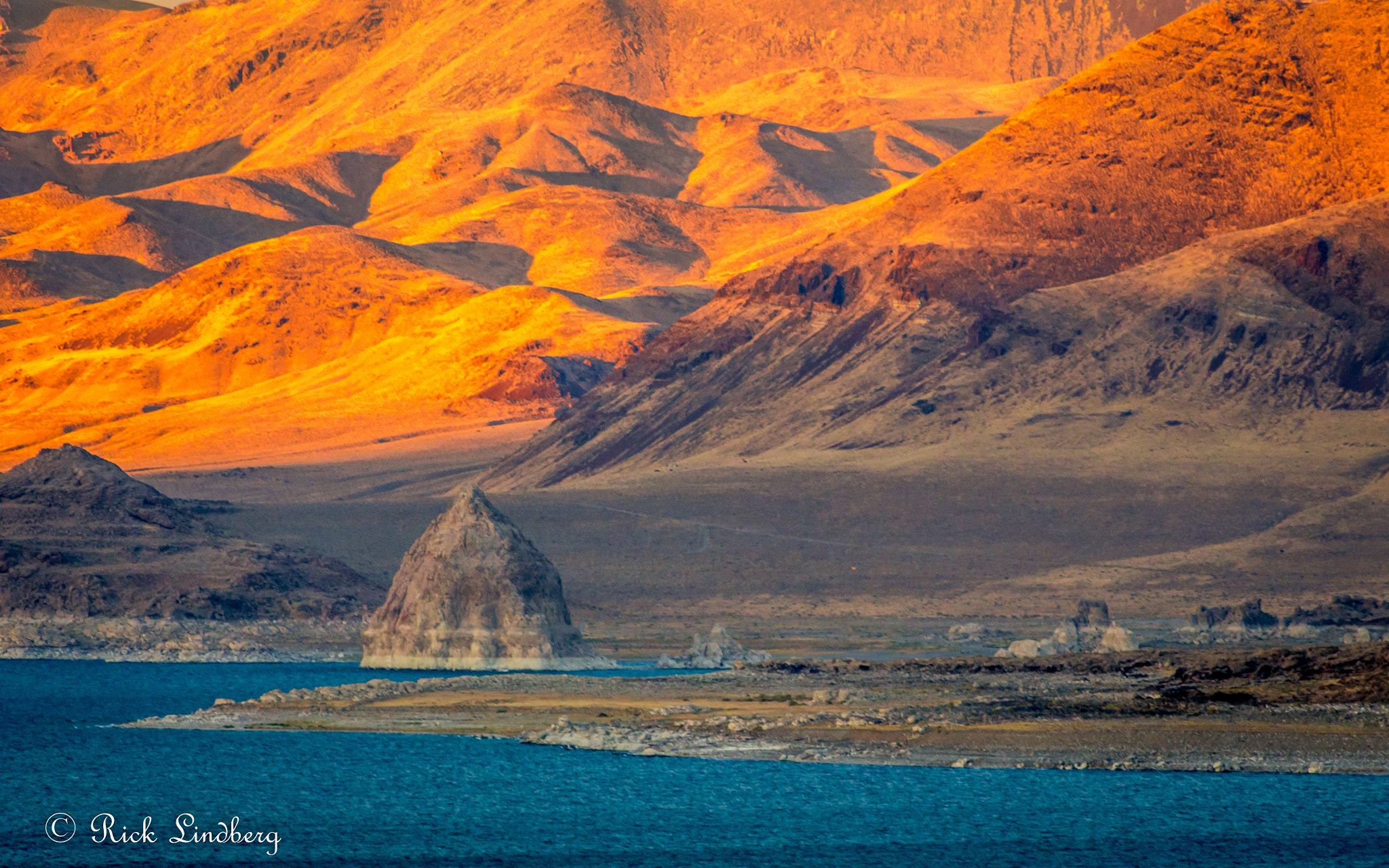 Pentax smc DA 55-300mm F4.0-5.8 ED sample photo. Pyramid lake photography