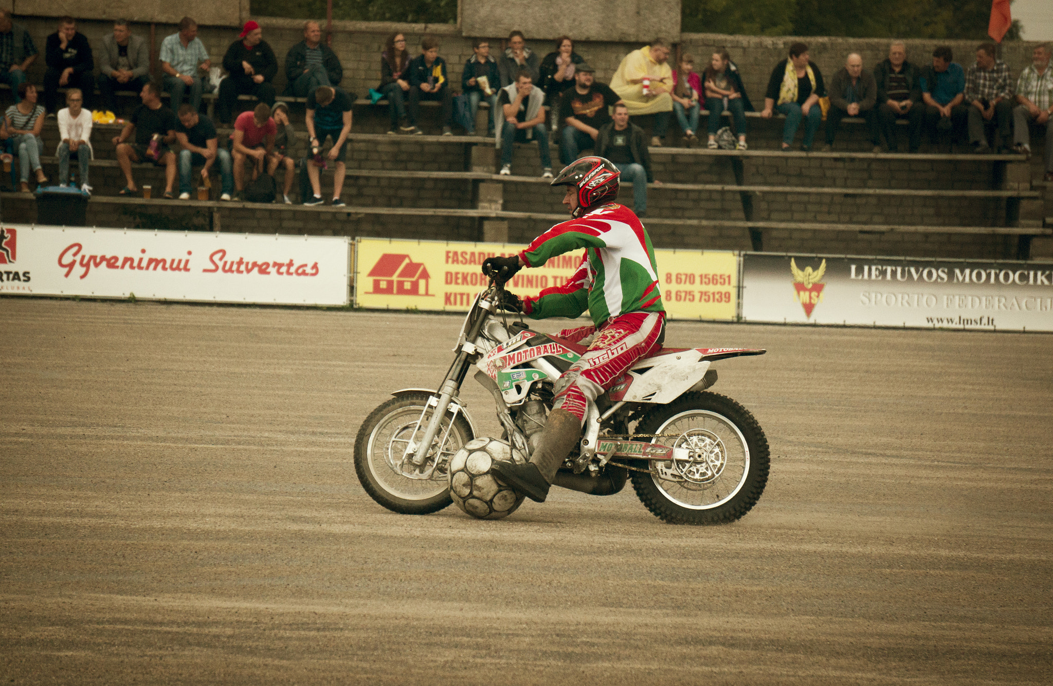 Sony Alpha NEX-5T + Sony E 55-210mm F4.5-6.3 OSS sample photo. Motoball central european league 2016, kretinga photography