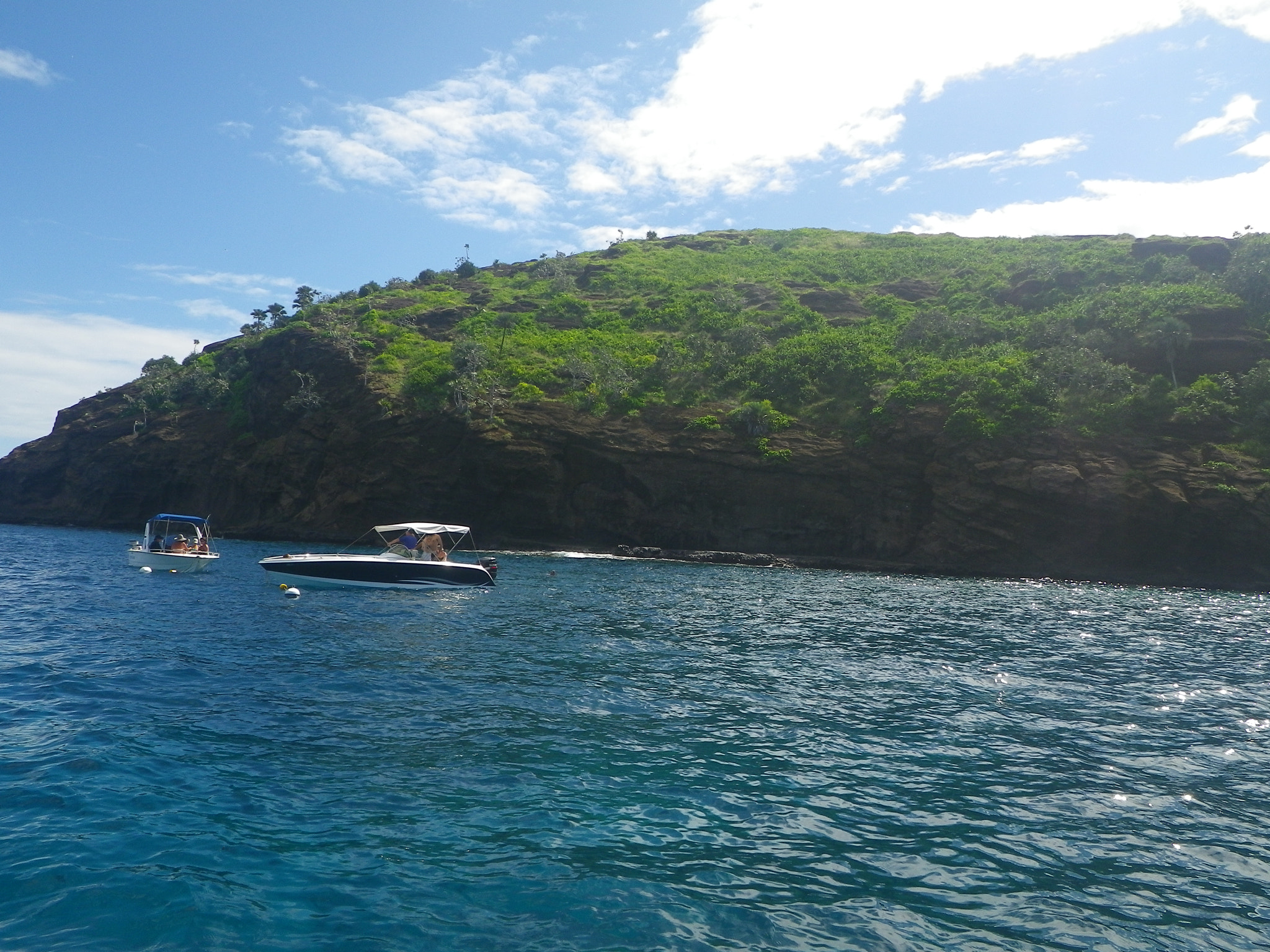 Pentax Optio W90 sample photo. Nice place for relaxation  photography