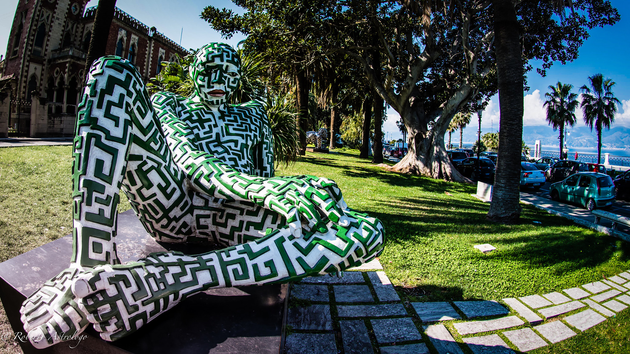 Nikon AF DX Fisheye-Nikkor 10.5mm F2.8G ED sample photo. Rabarama in via marina - reggio calabria photography
