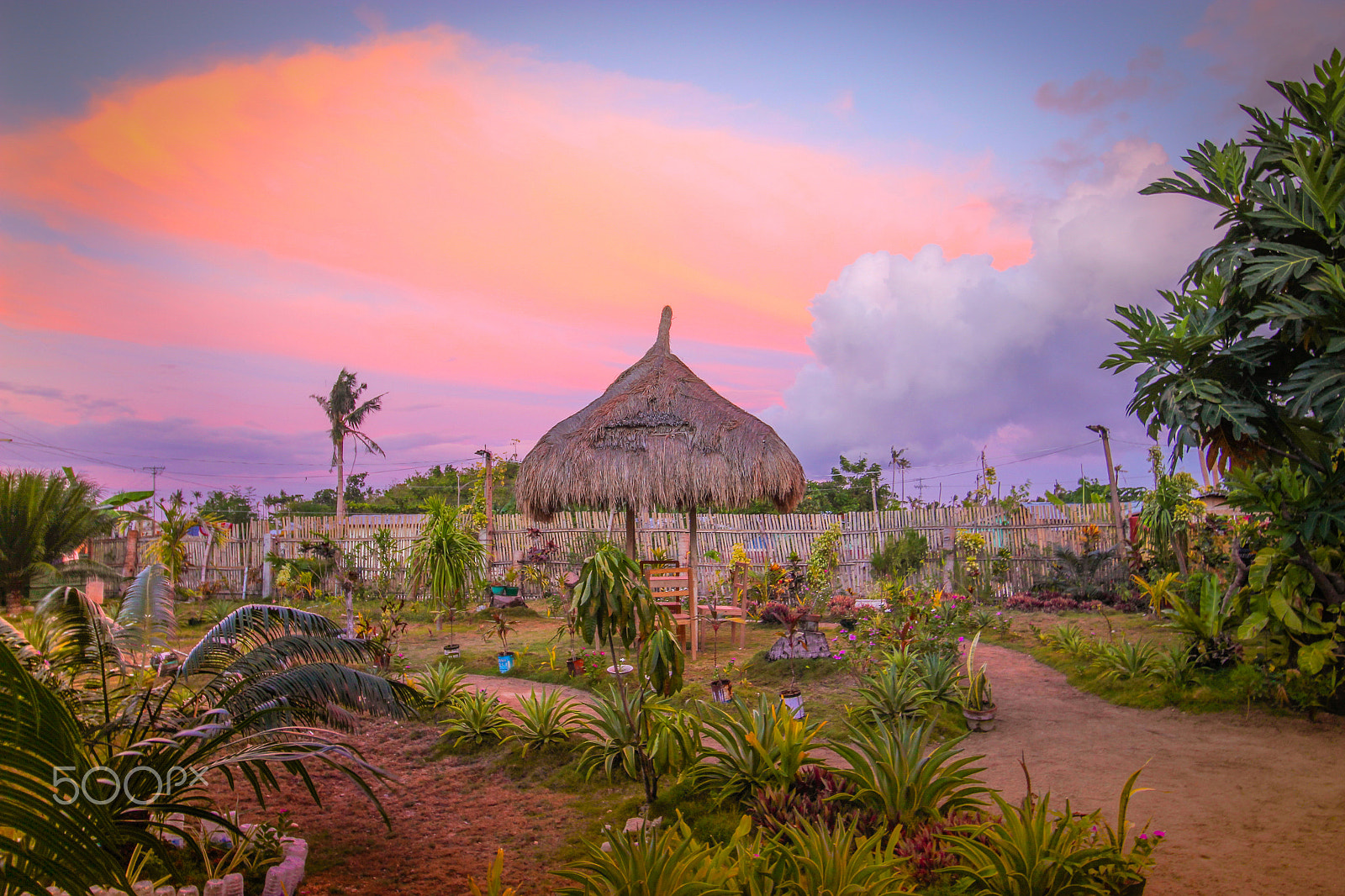 Canon EOS 600D (Rebel EOS T3i / EOS Kiss X5) sample photo. Sweet home in malapascua island photography