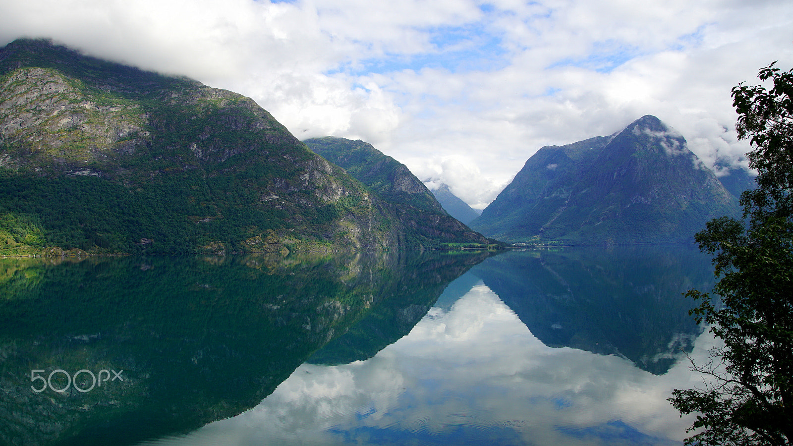 Sony ILCA-77M2 + Tamron Lens (255) sample photo. Fjord landscape - norway photography