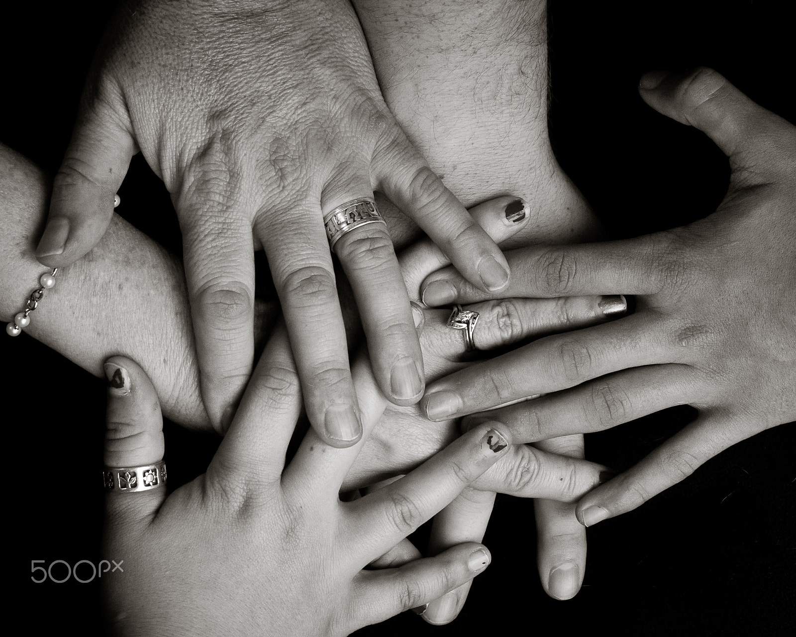 Pentax K-50 + Tamron AF 28-75mm F2.8 XR Di LD Aspherical (IF) sample photo. Family of hands photography