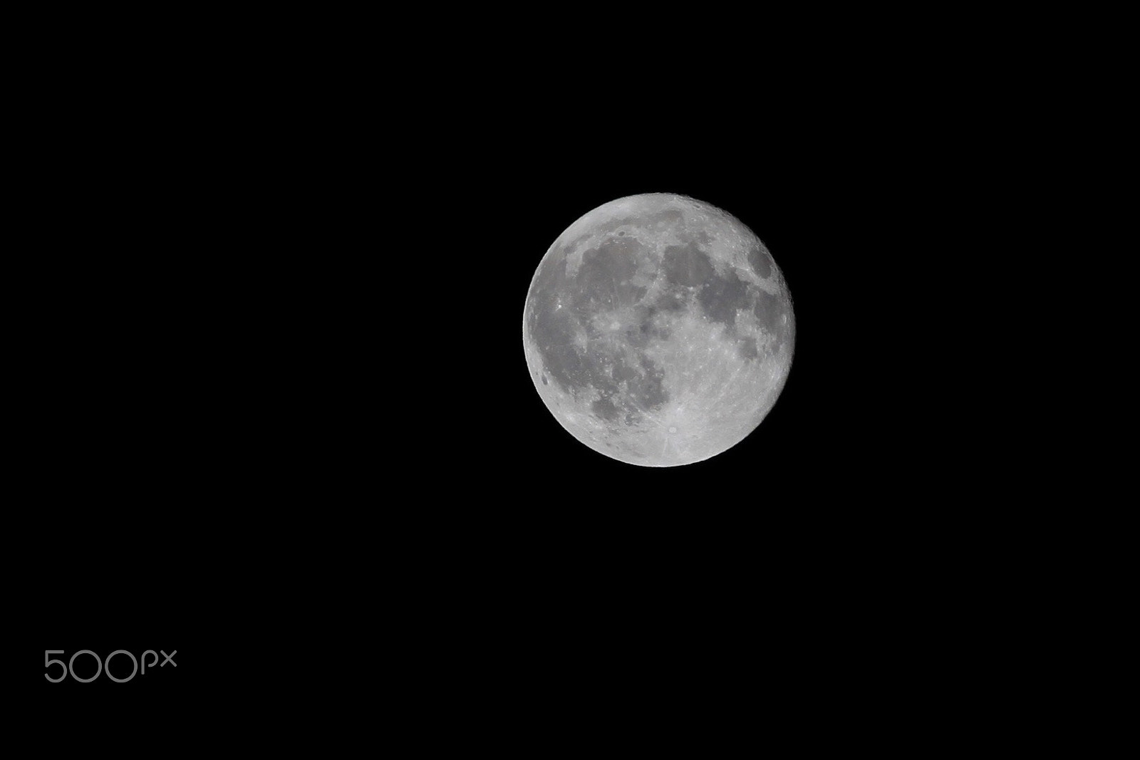 Canon EOS 500D (EOS Rebel T1i / EOS Kiss X3) + Canon EF 70-200mm F4L USM sample photo. Moon (추석 연휴 보름달) photography