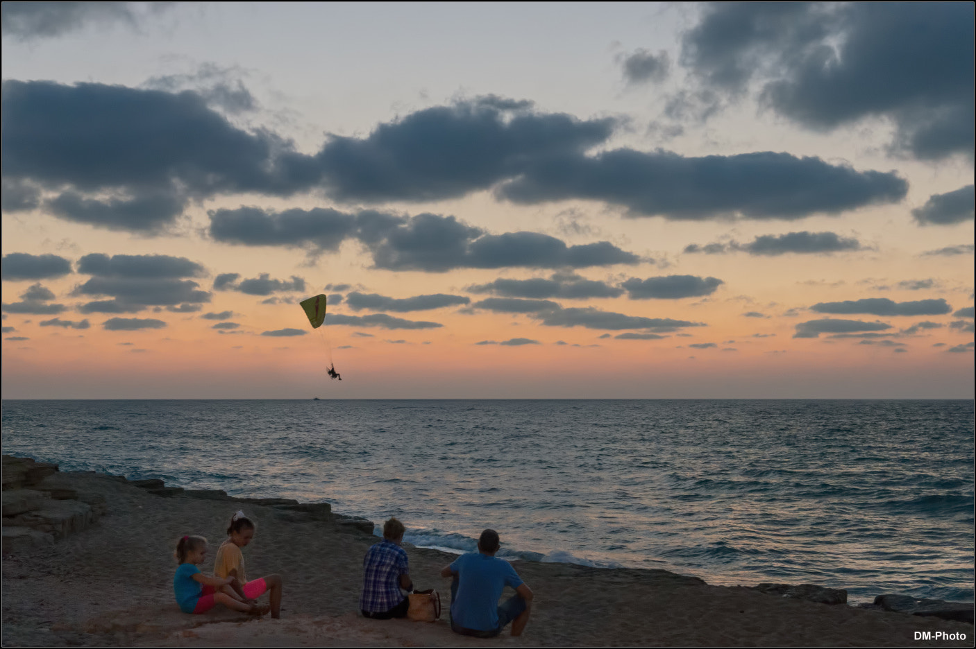 Sony Alpha NEX-6 + Sigma 30mm F1.4 DC DN | C sample photo. Evening an the sea... photography
