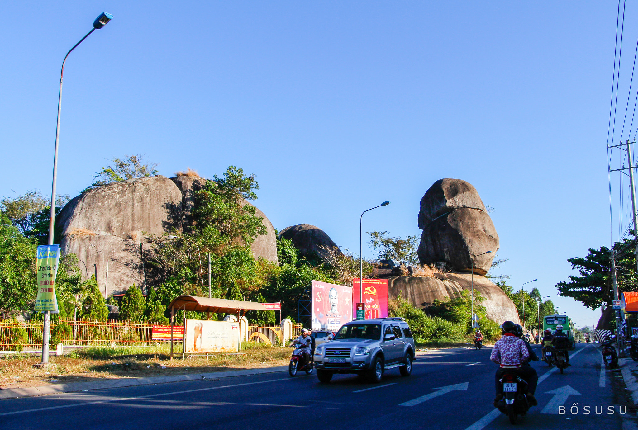 Canon EOS 700D (EOS Rebel T5i / EOS Kiss X7i) sample photo. Dinh quan da chong landscapes photography