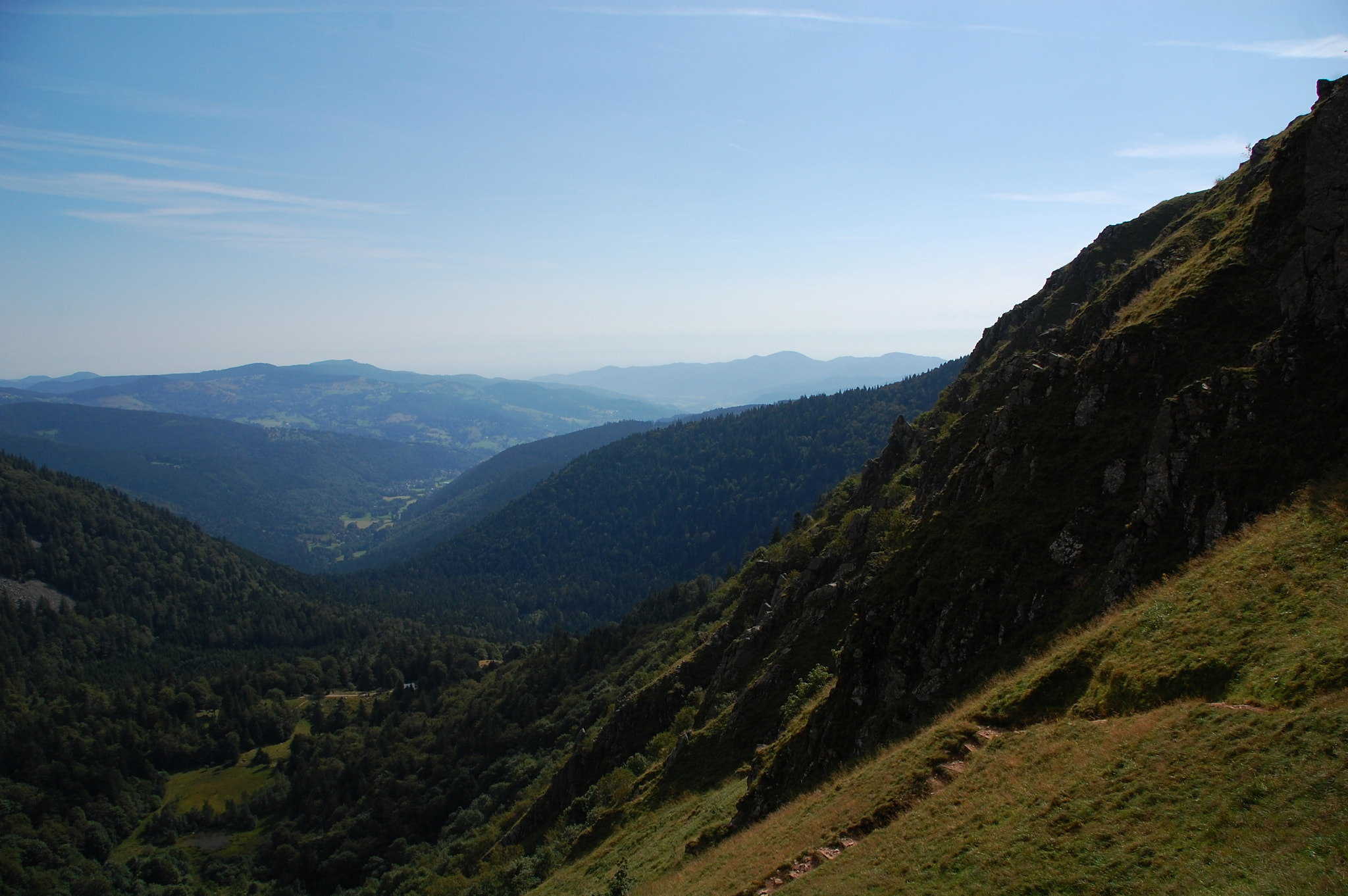 Nikon D40 + Sigma 18-200mm F3.5-6.3 DC sample photo. Beautiful day photography