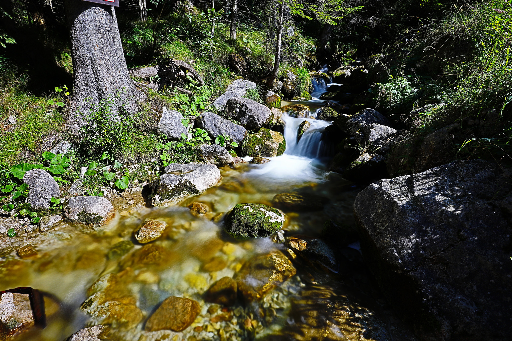 Canon EOS 5DS R + Canon EF 16-35mm F4L IS USM sample photo. Water in motion photography