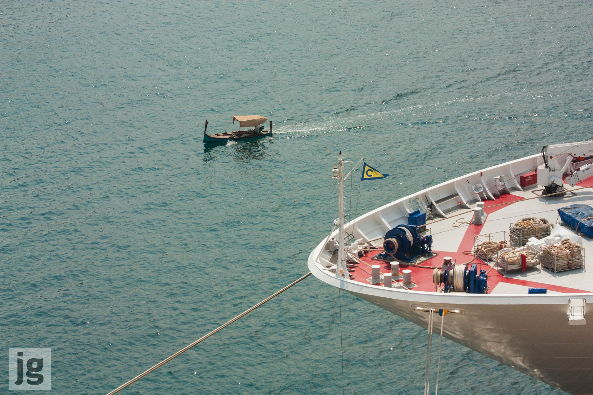 Canon EOS 450D (EOS Rebel XSi / EOS Kiss X2) sample photo. Sea going contrasts photography