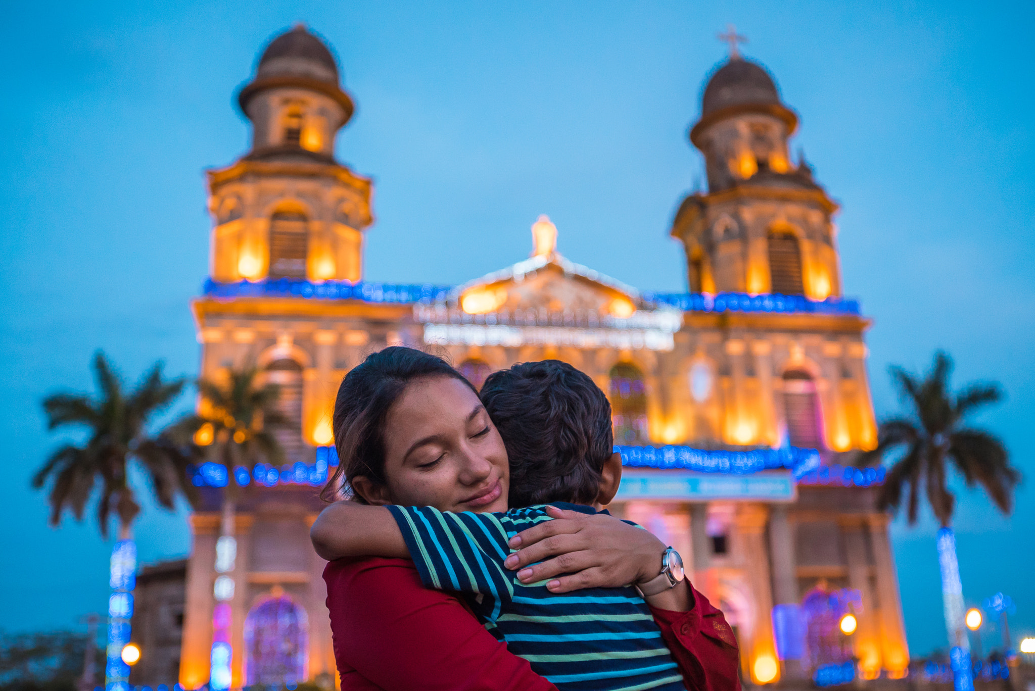 Sony a7S + Sony DT 50mm F1.8 SAM sample photo. A hug love photography