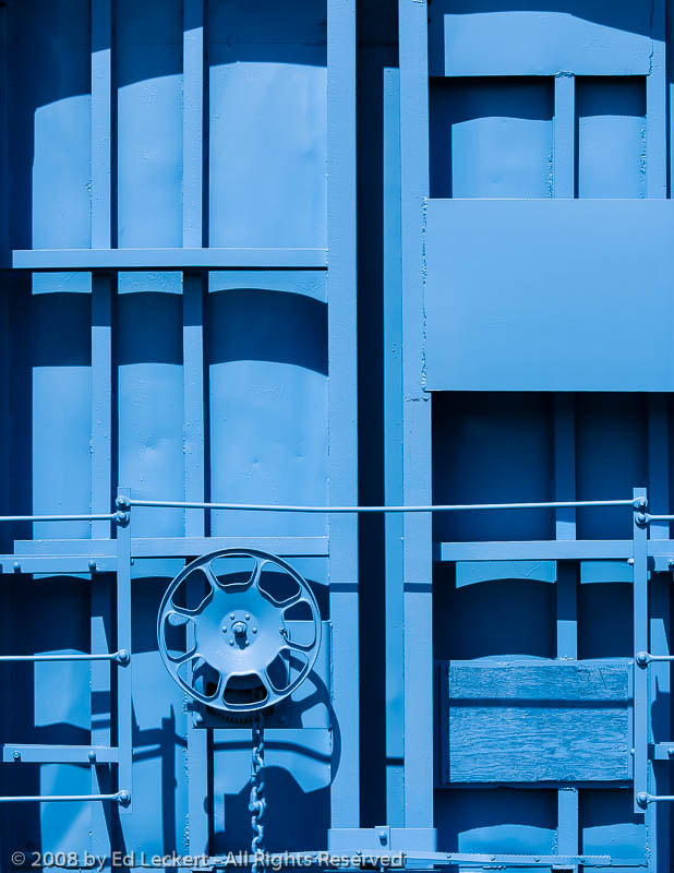 Canon EF 100-400mm F4.5-5.6L IS USM sample photo. Blue boxcar, potlatch, idaho photography
