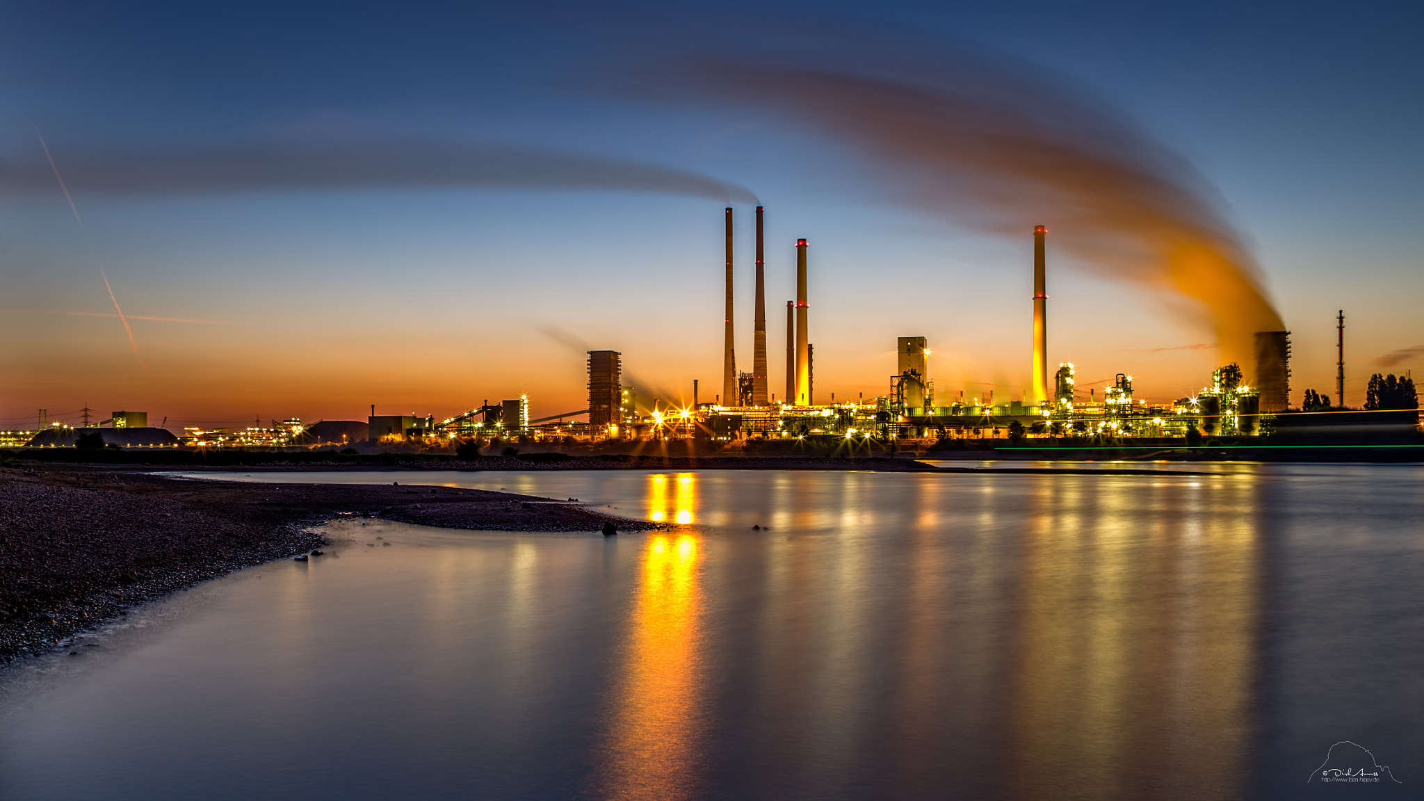 Canon EOS 6D + Canon TS-E 24mm f/3.5L sample photo. Industrial sunrise at the rhine photography